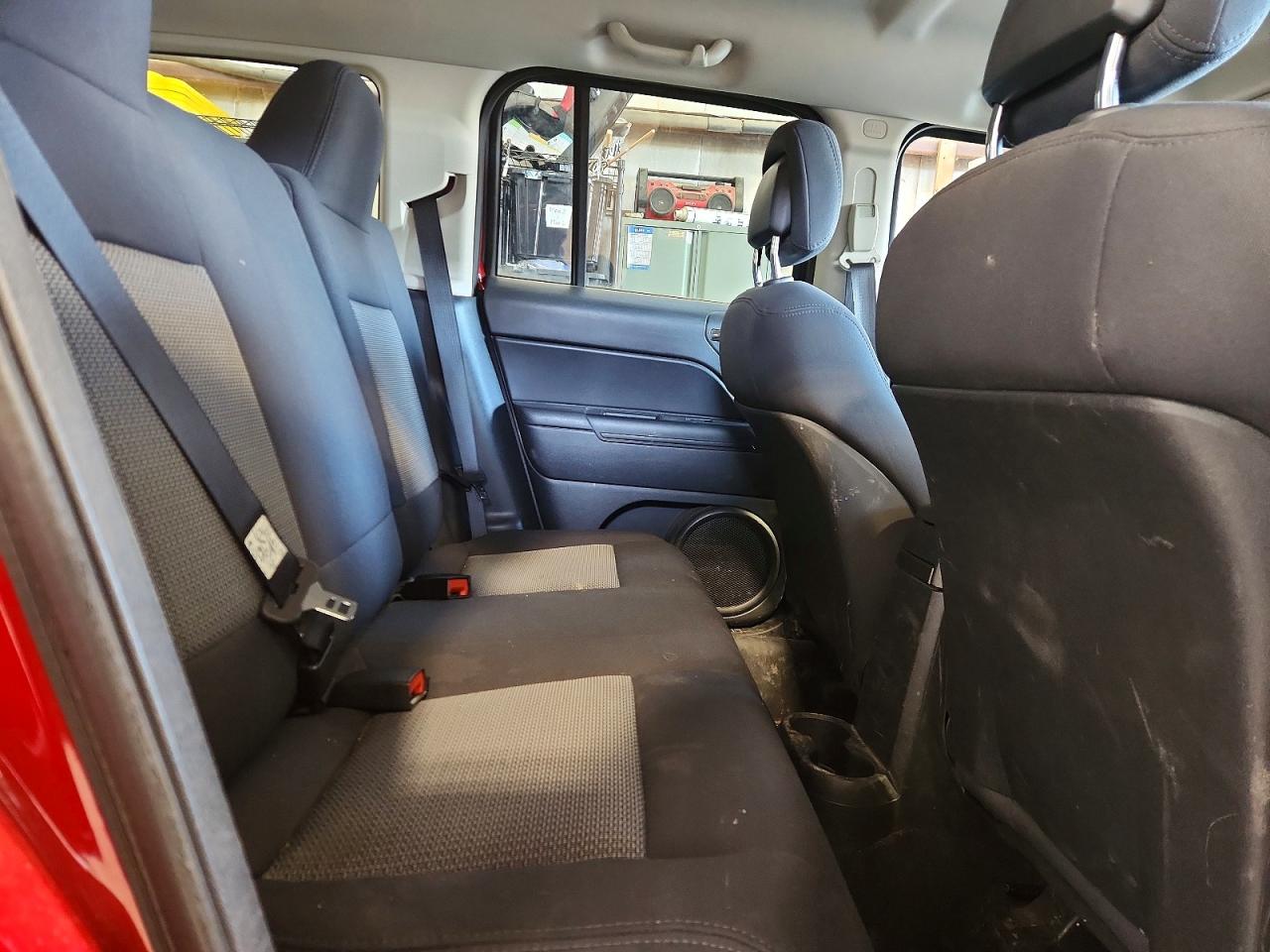 2010 Jeep Patriot Sport Red vin: 1J4NF2GBXAD631561