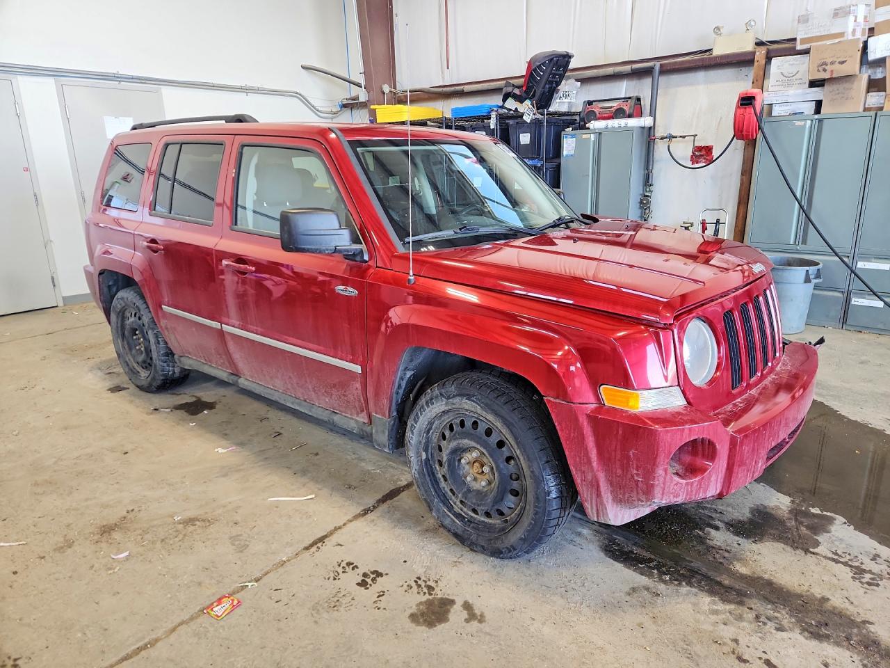 2010 Jeep Patriot Sport Red vin: 1J4NF2GBXAD631561
