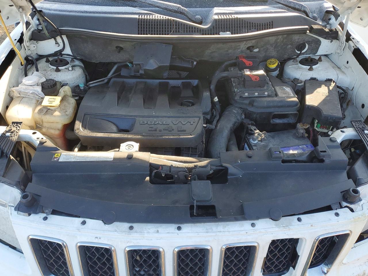 2011 Jeep Compass White vin: 1J4NF4FB0BD136543
