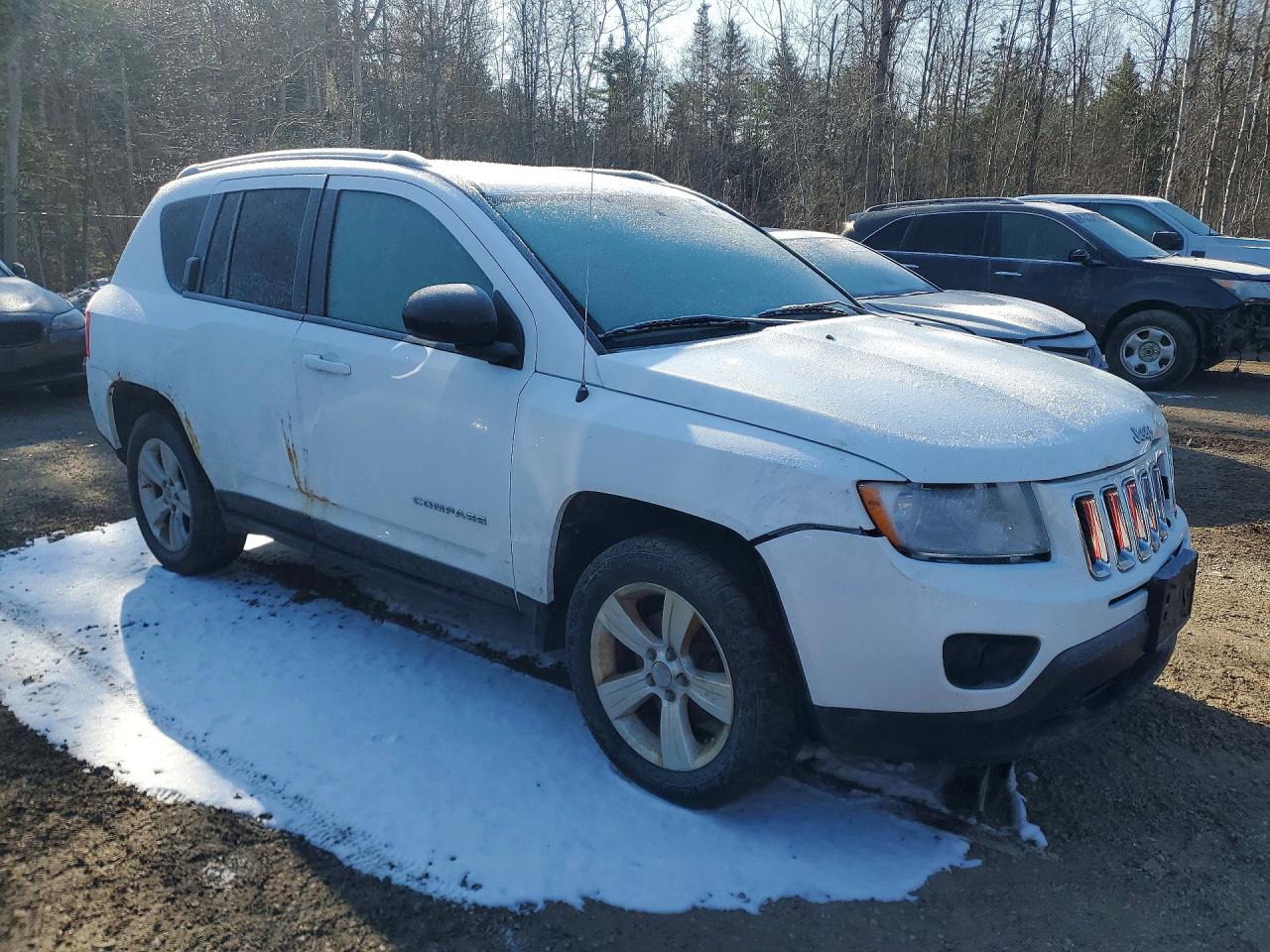 2011 Jeep Compass White vin: 1J4NF4FB0BD136543