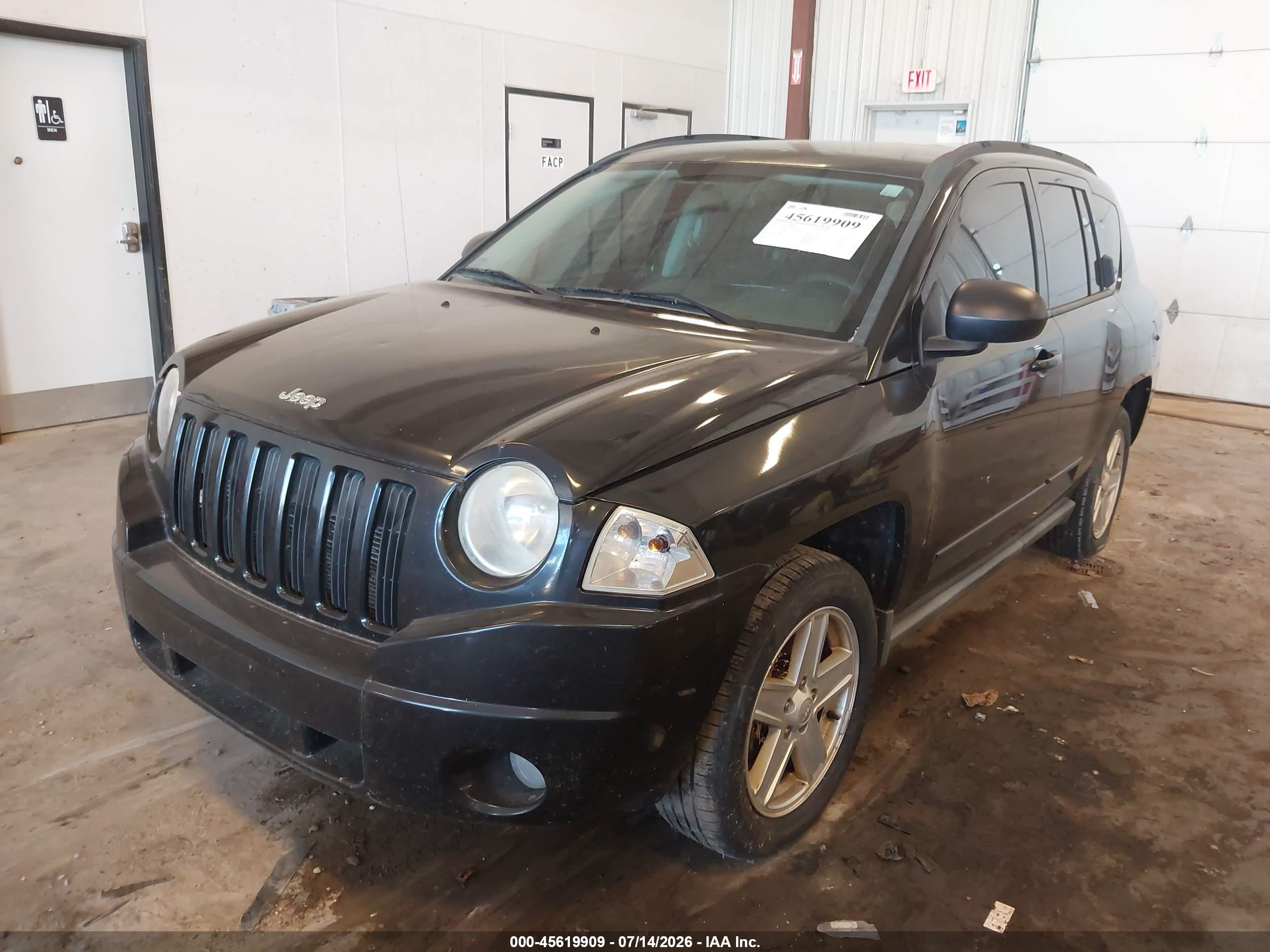 2010 Jeep Compass Sport Черный vin: 1J4NF4FB3AD601539