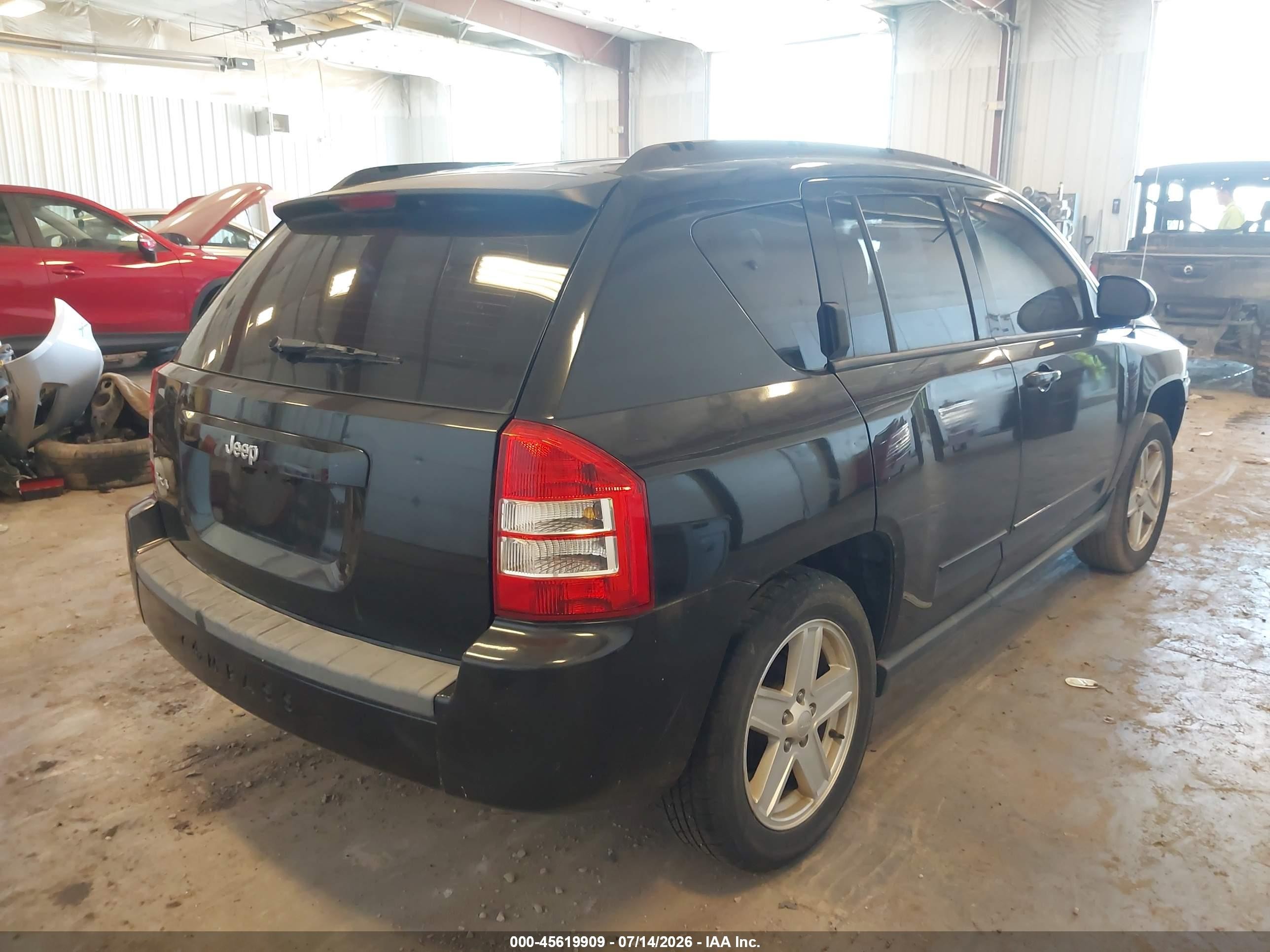 2010 Jeep Compass Sport Черный vin: 1J4NF4FB3AD601539