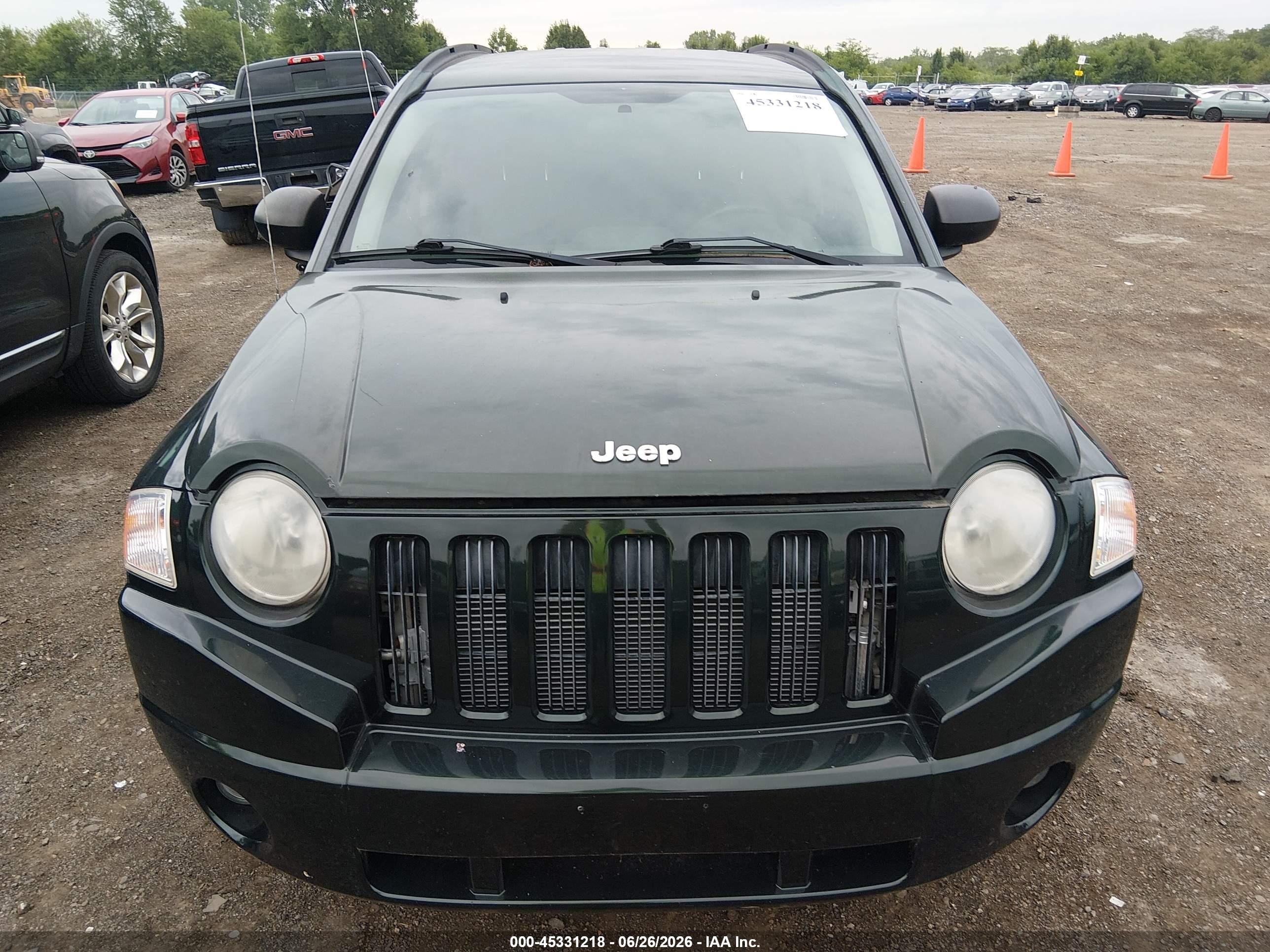 2010 Jeep Compass Sport Зеленый vin: 1J4NF4FB6AD611689