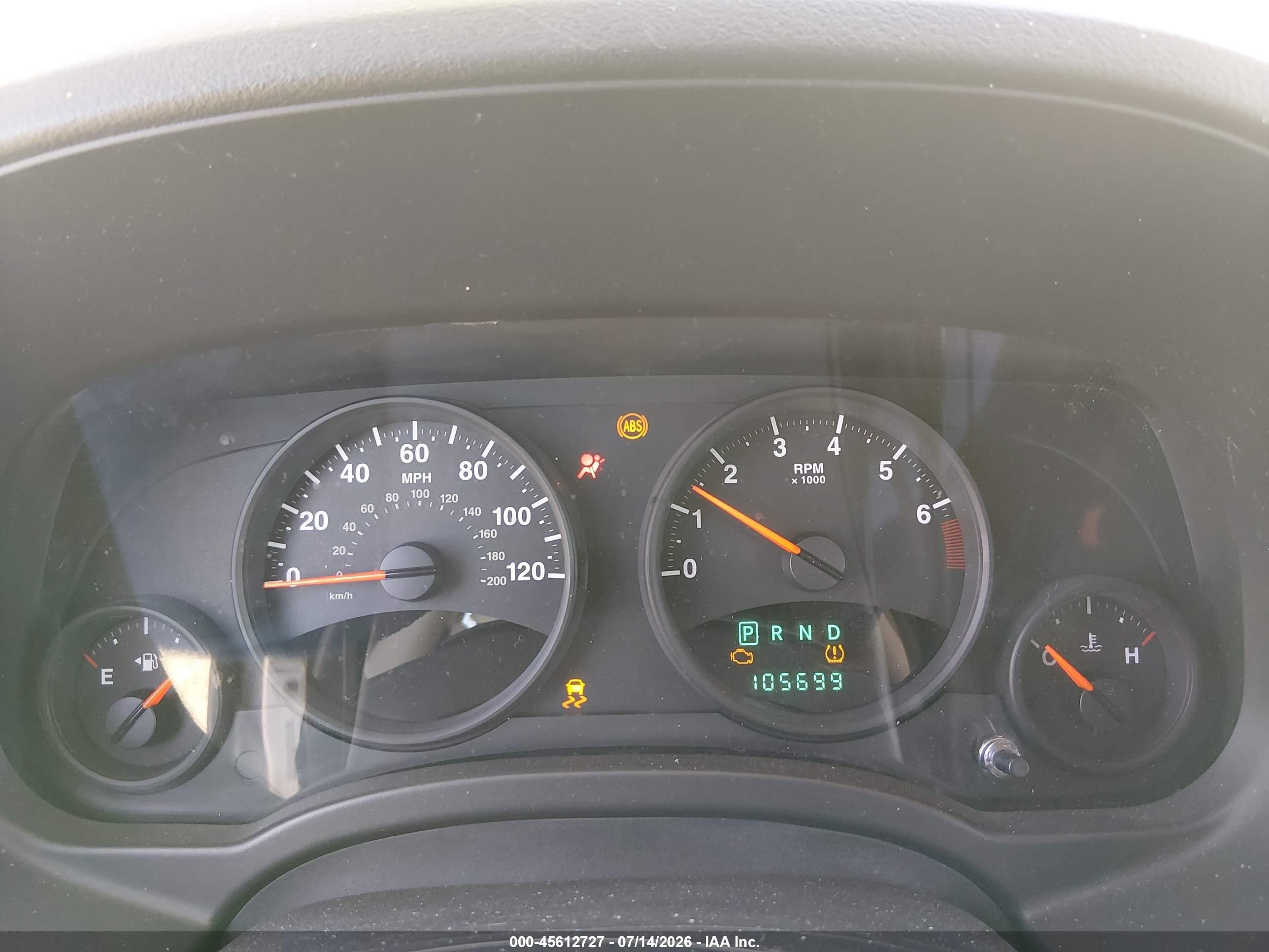 2010 Jeep Compass Sport Серебряный vin: 1J4NF4FB7AD649321