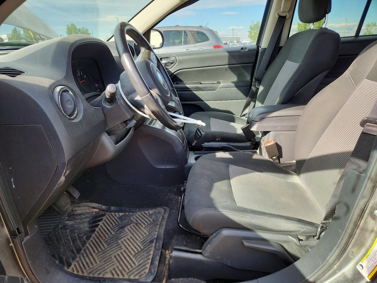 2011 Jeep Compass Gray vin: 1J4NF4FB7BD275133