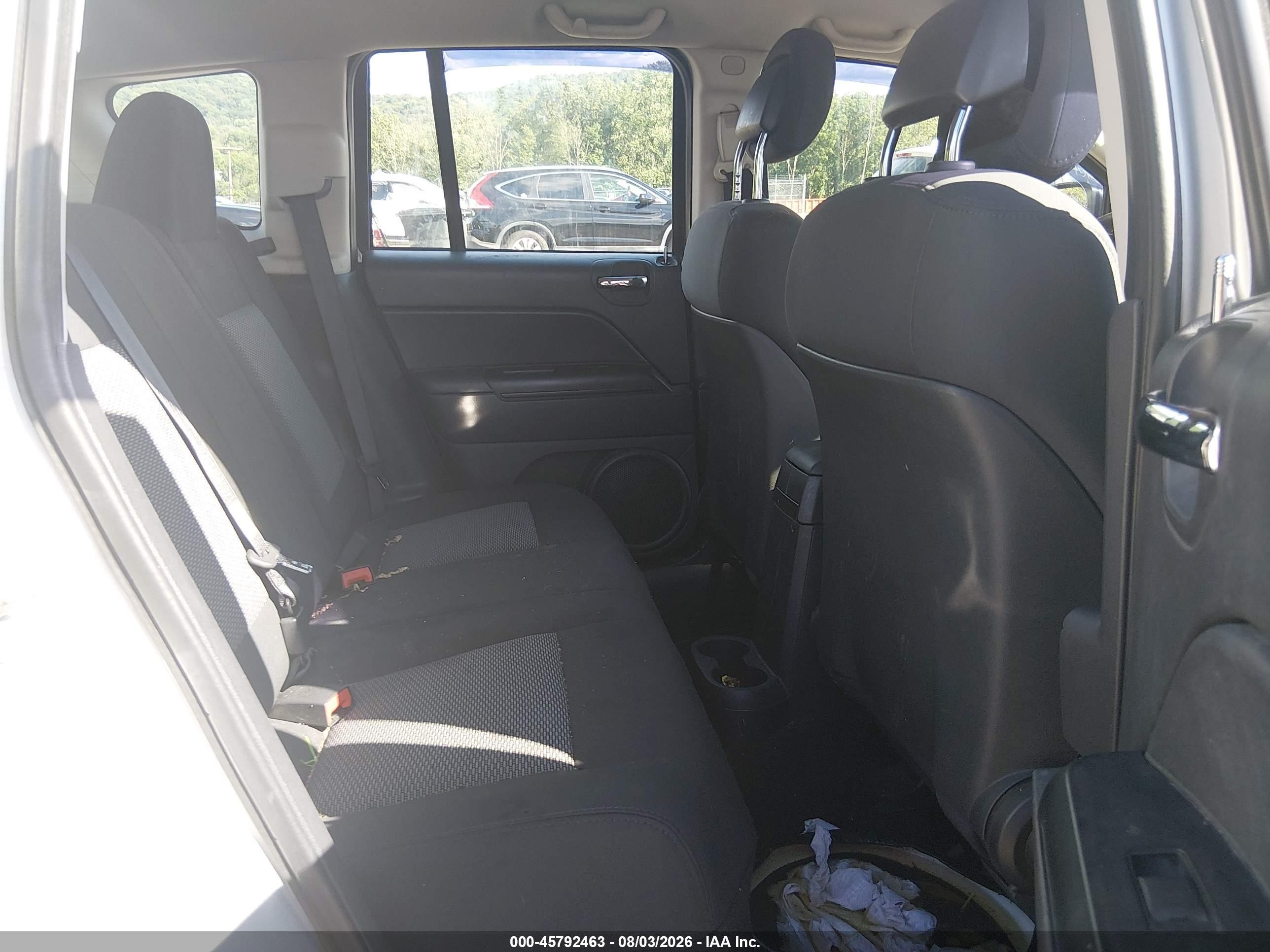 2010 Jeep Compass Sport Silver vin: 1J4NF4FB8AD591512