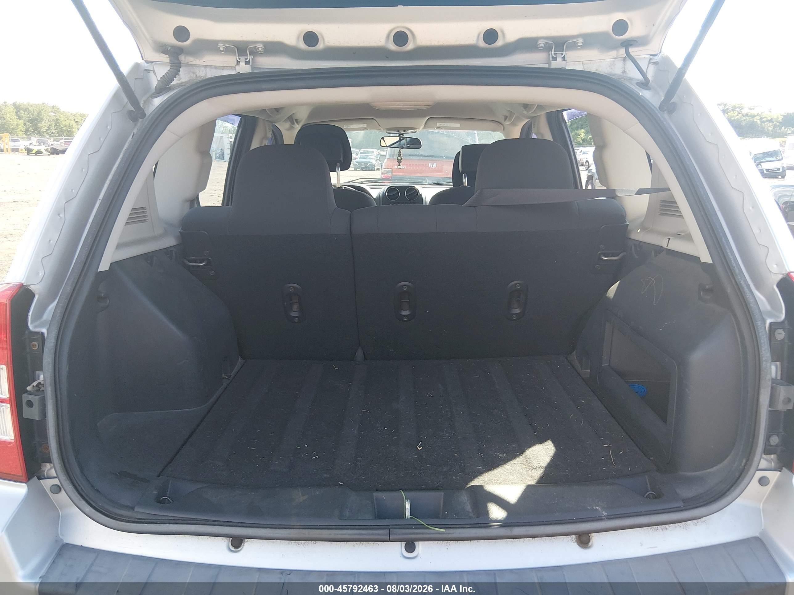 2010 Jeep Compass Sport Silver vin: 1J4NF4FB8AD591512