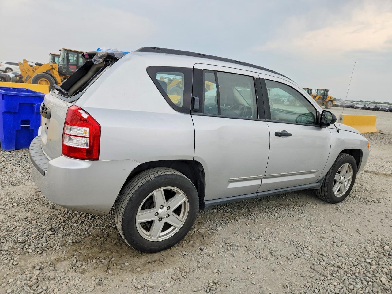 2010 Jeep Compass Sport Silver vin: 1J4NF4FB9AD512655