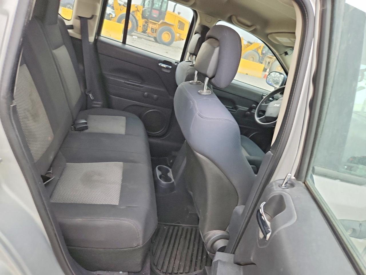 2010 Jeep Compass Sport Silver vin: 1J4NF4FB9AD512655