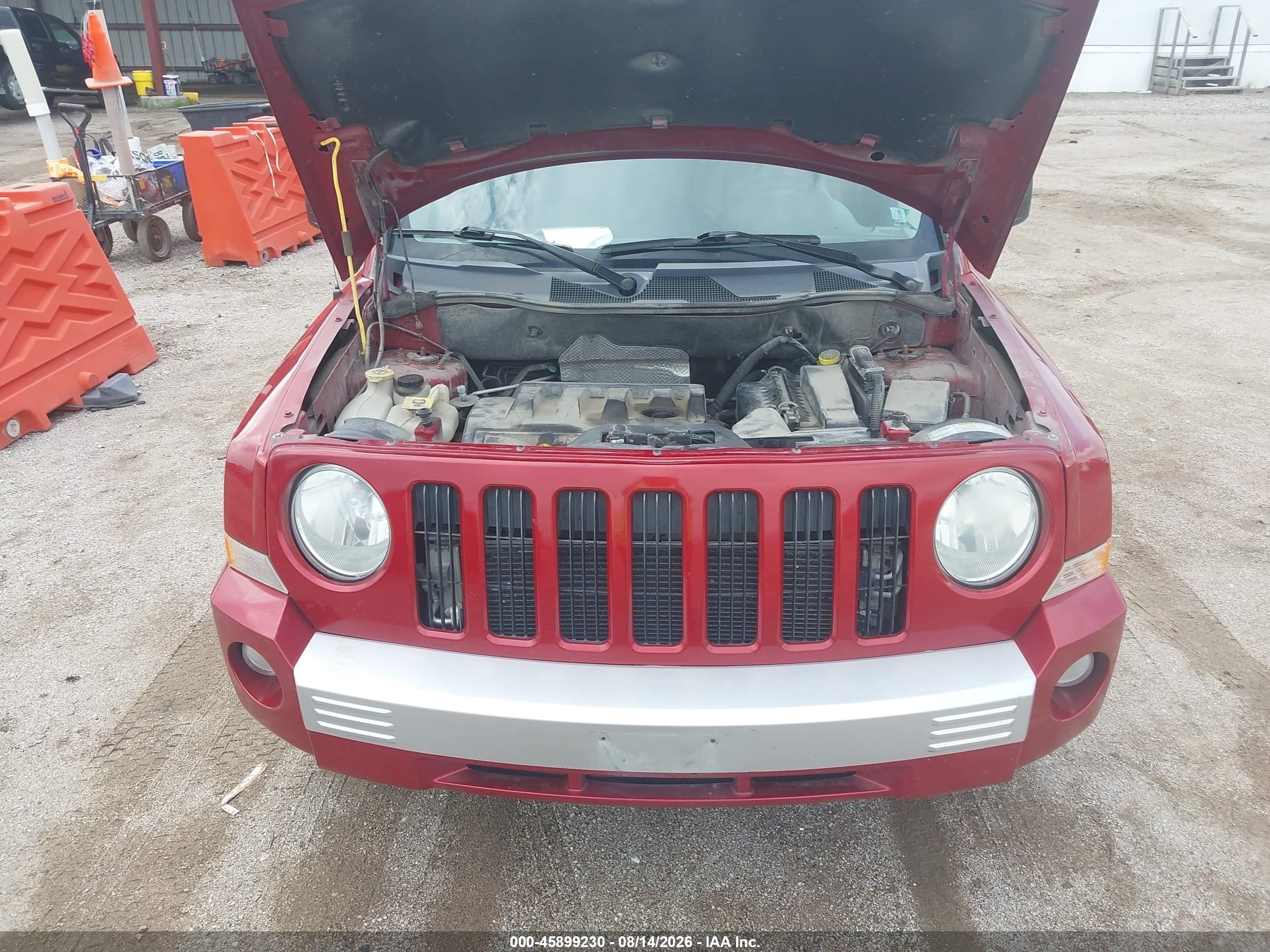 2010 Jeep Patriot Limited Red vin: 1J4NF4GB8AD500608