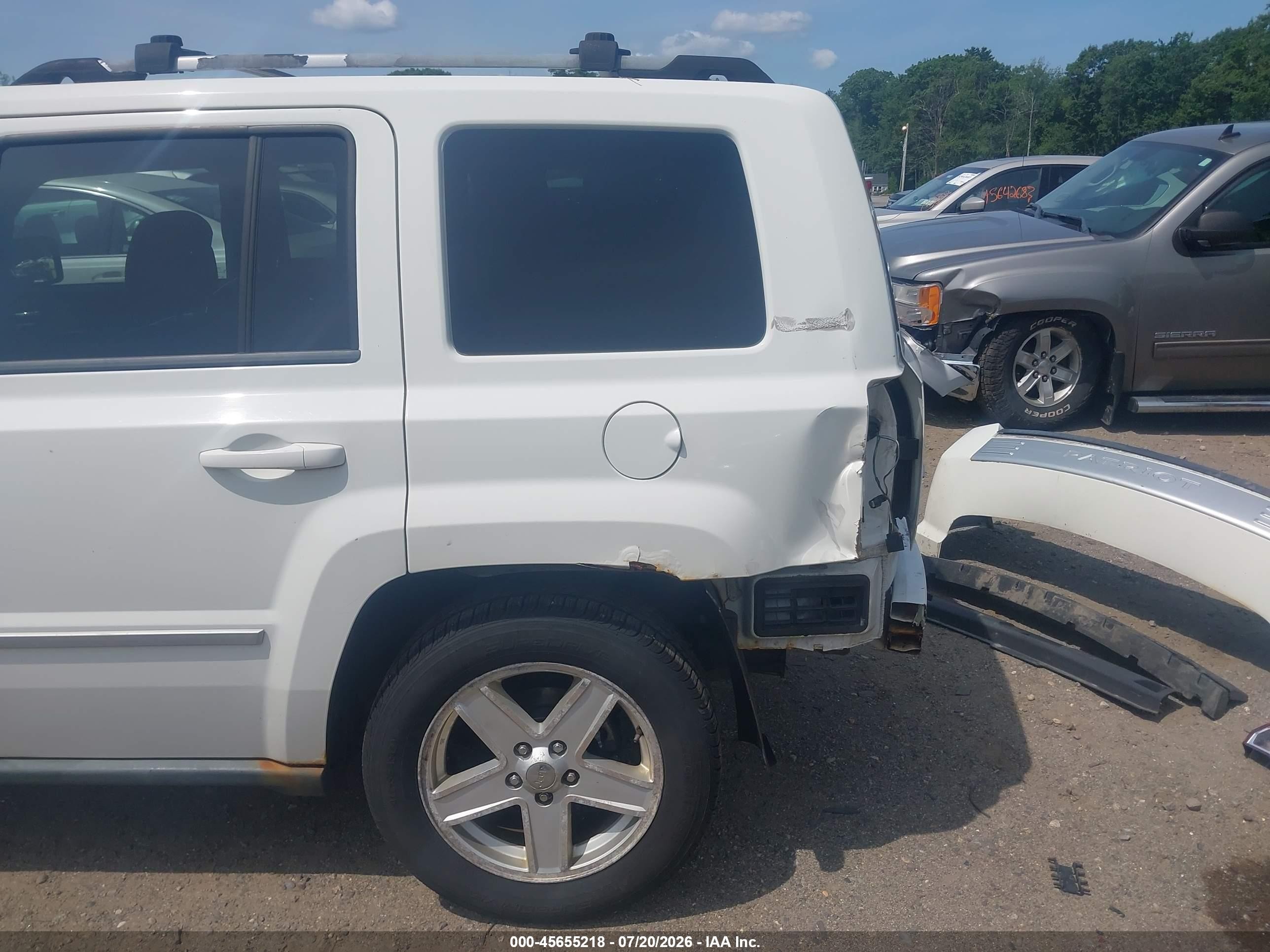 2010 Jeep Patriot Limited White vin: 1J4NF4GB9AD570084