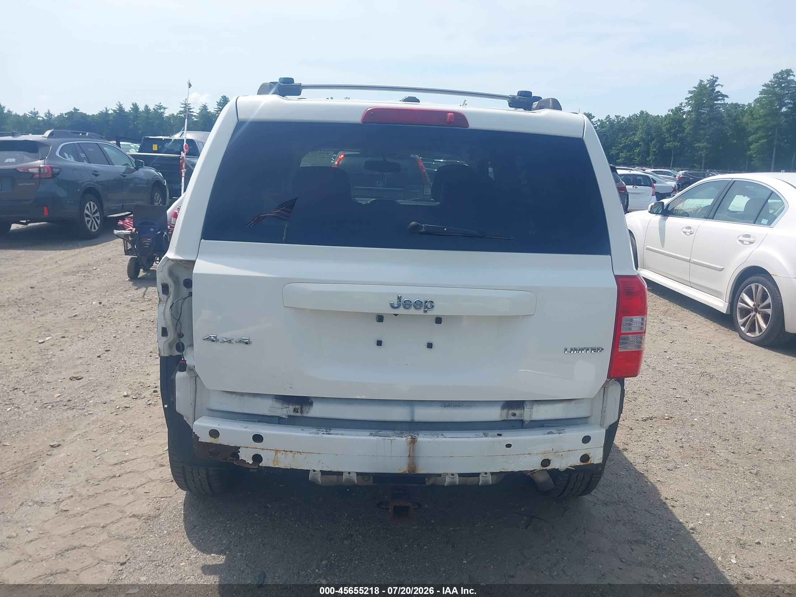 2010 Jeep Patriot Limited White vin: 1J4NF4GB9AD570084
