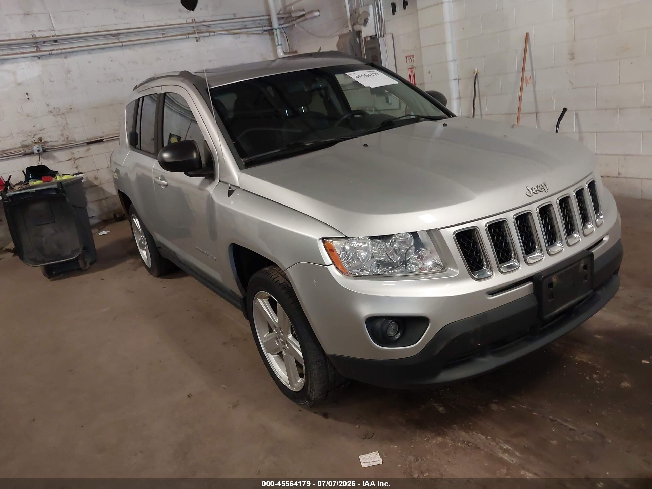 2011 Jeep Compass Limited Gray vin: 1J4NF5FB7BD248052