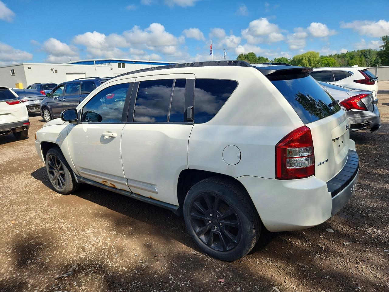 2010 Jeep Compass Limited Белый vin: 1J4NF5FB8AD563277