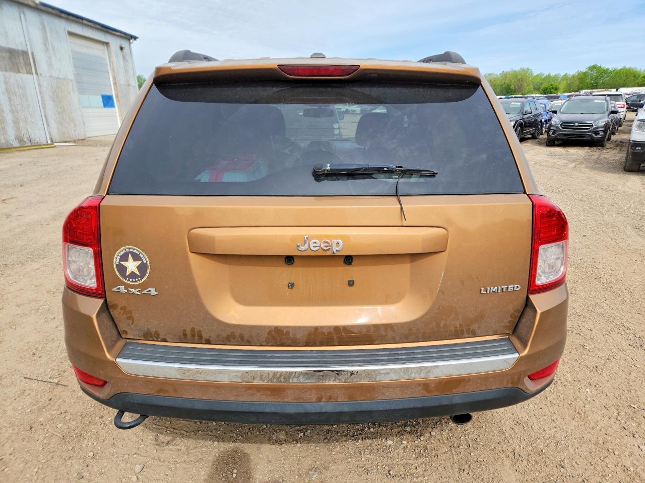 2011 Jeep Compass Limited Tan vin: 1J4NF5FB8BD165195