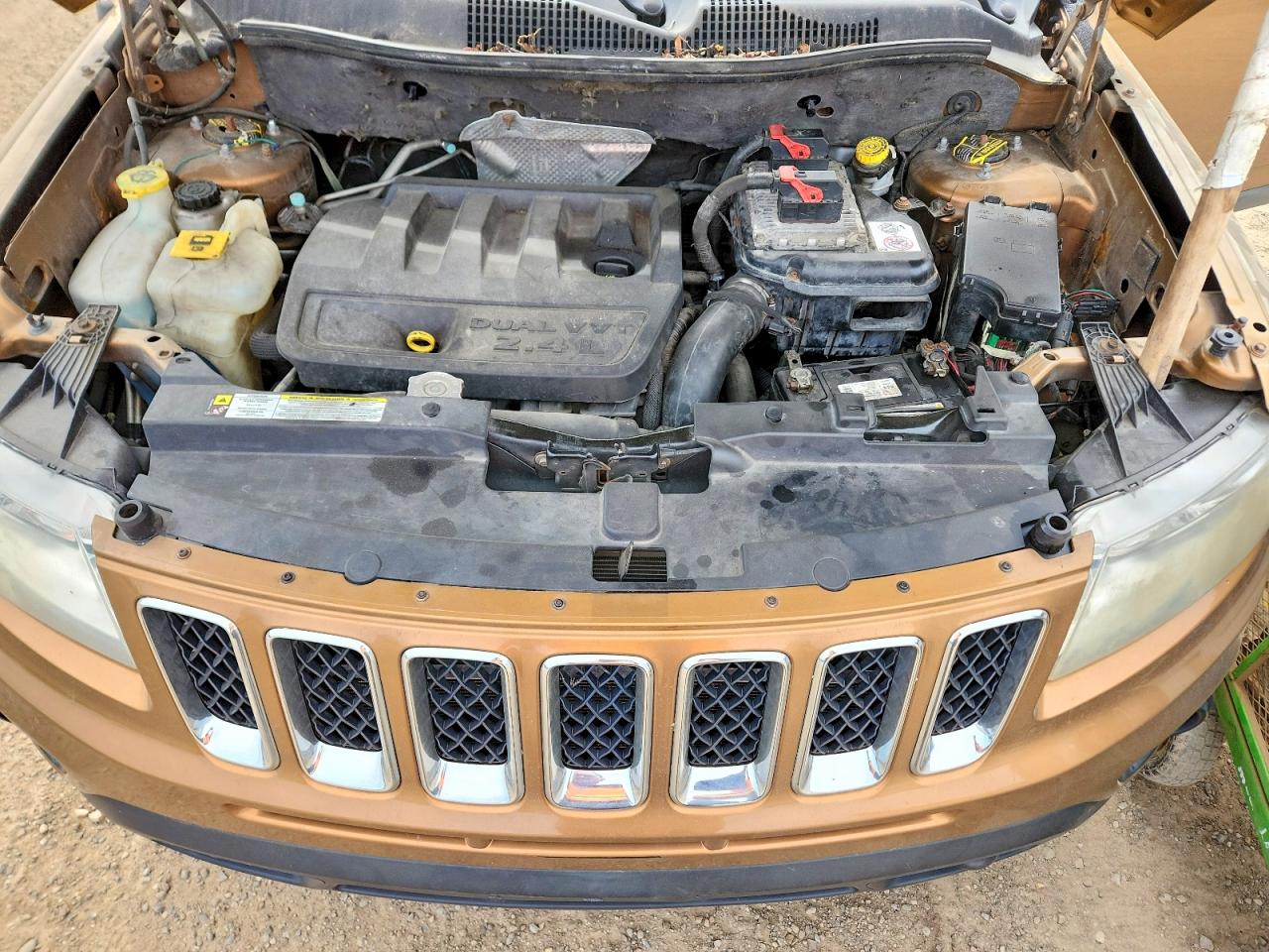 2011 Jeep Compass Limited Tan vin: 1J4NF5FB8BD165195