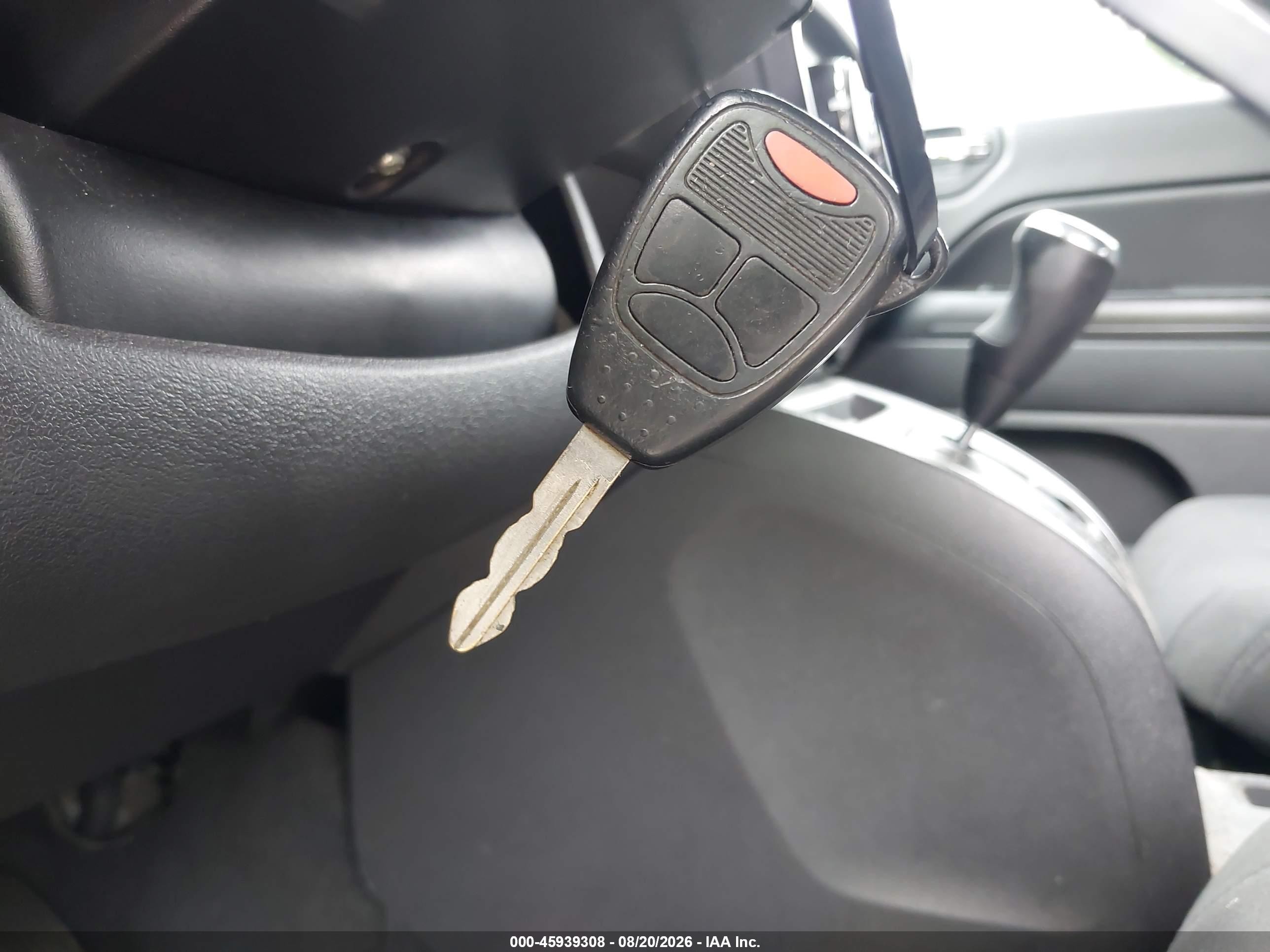2011 Jeep Compass   Серебряный vin: 1J4NT1FA1BD246547