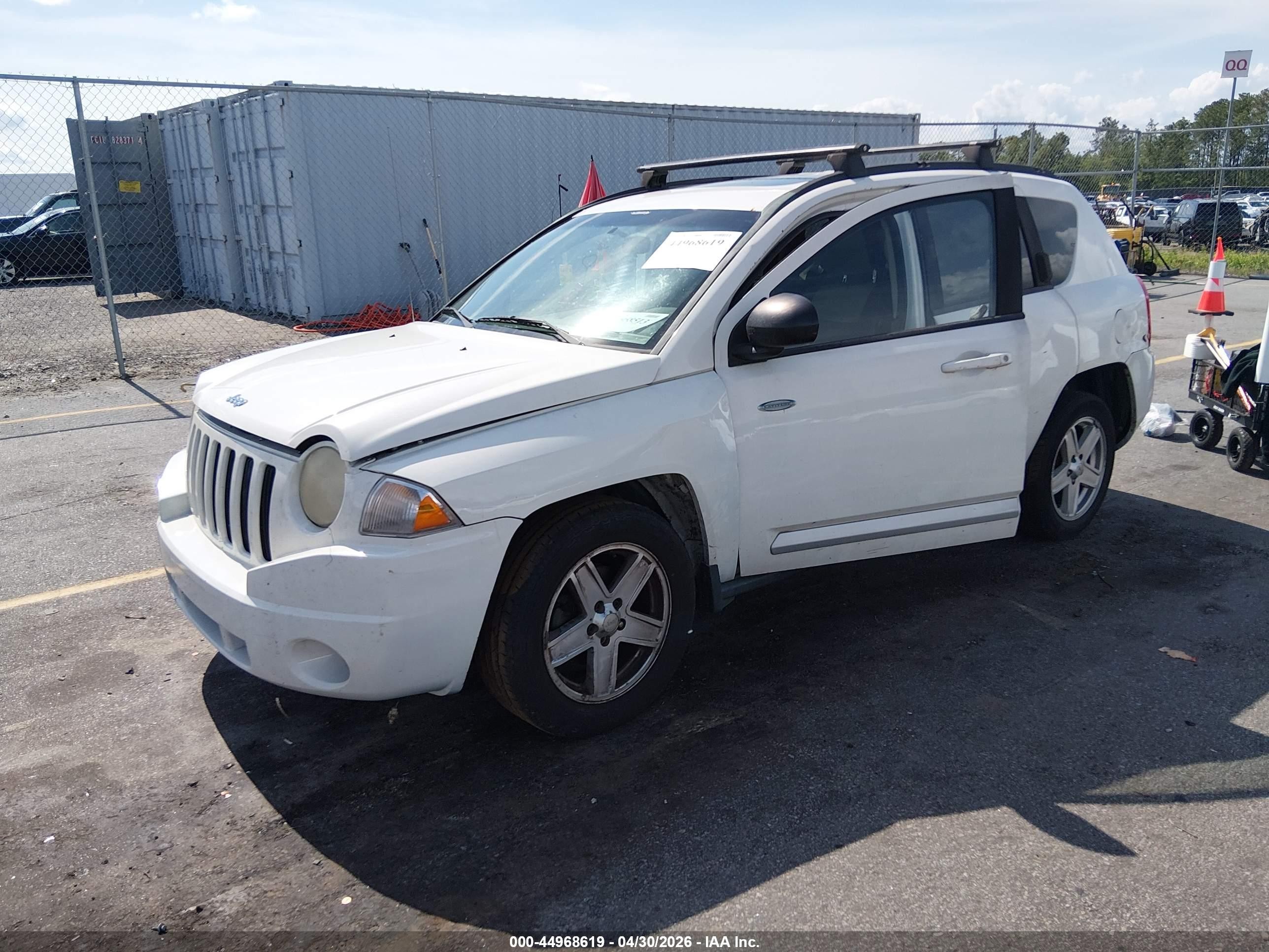 2010 Jeep Compass Sport White vin: 1J4NT1FA2AD621716