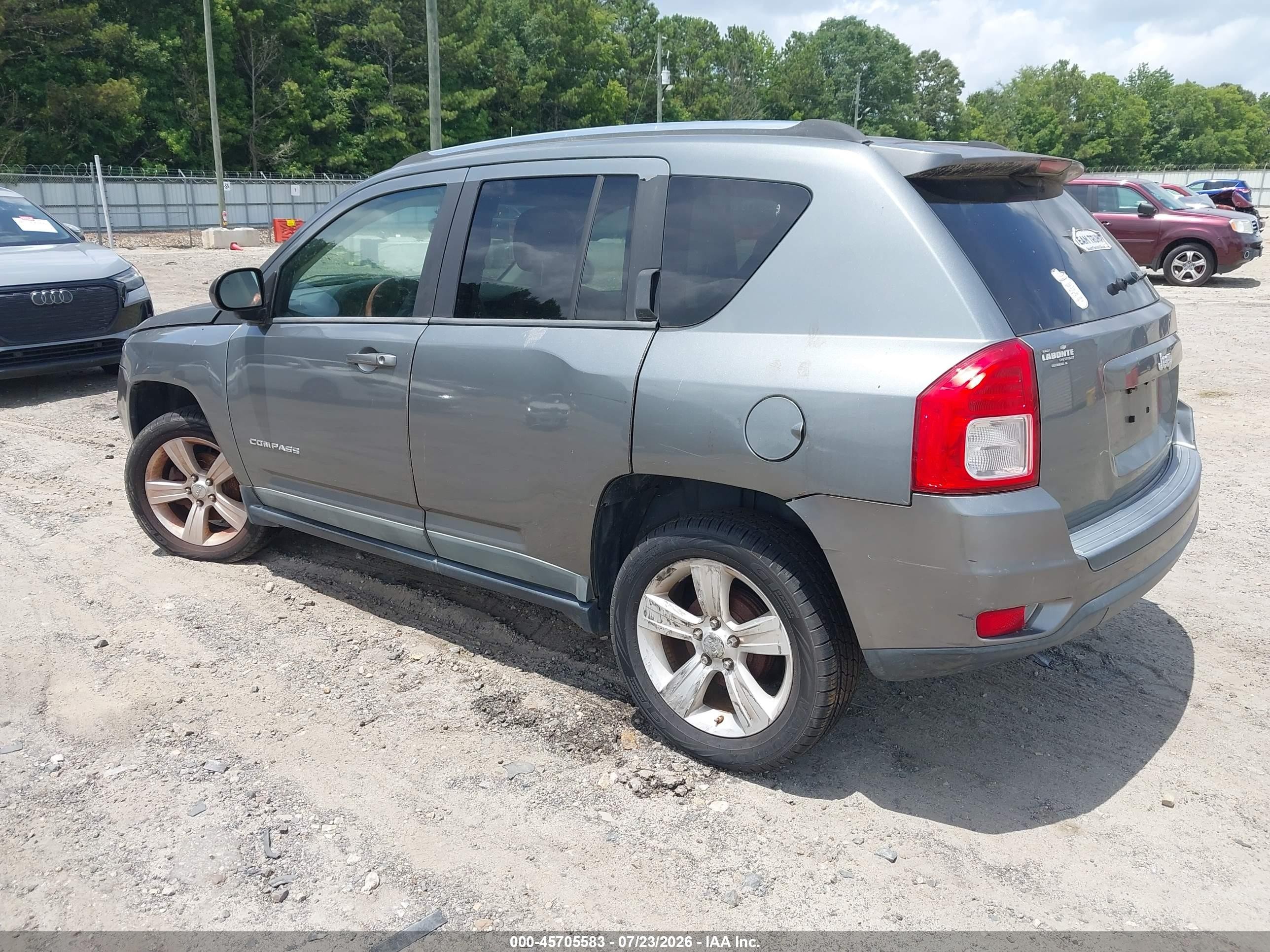 2011 Jeep Compass   Gray vin: 1J4NT1FA2BD252891