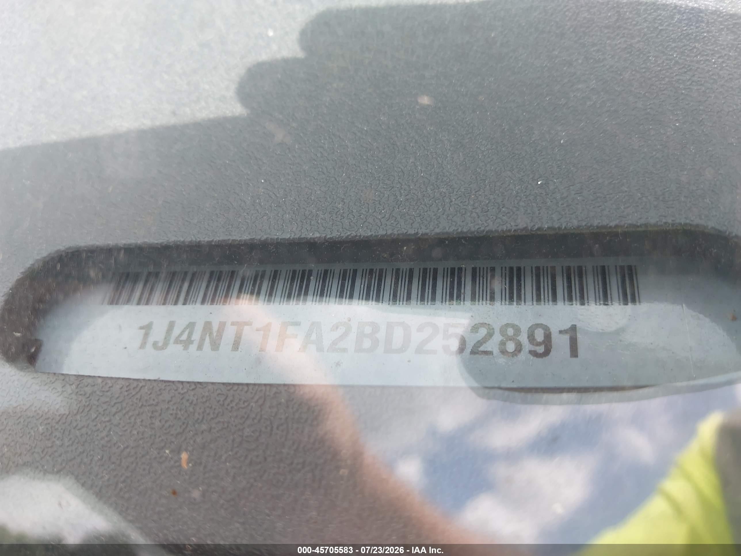 2011 Jeep Compass   Gray vin: 1J4NT1FA2BD252891
