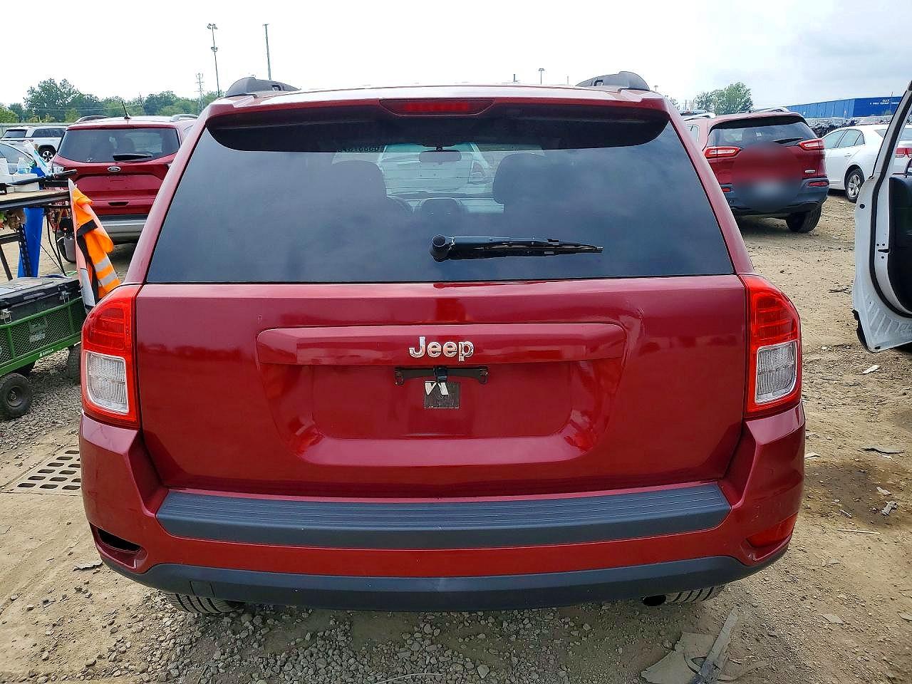 2011 Jeep Compass Sport Красный vin: 1J4NT1FA3BD139435