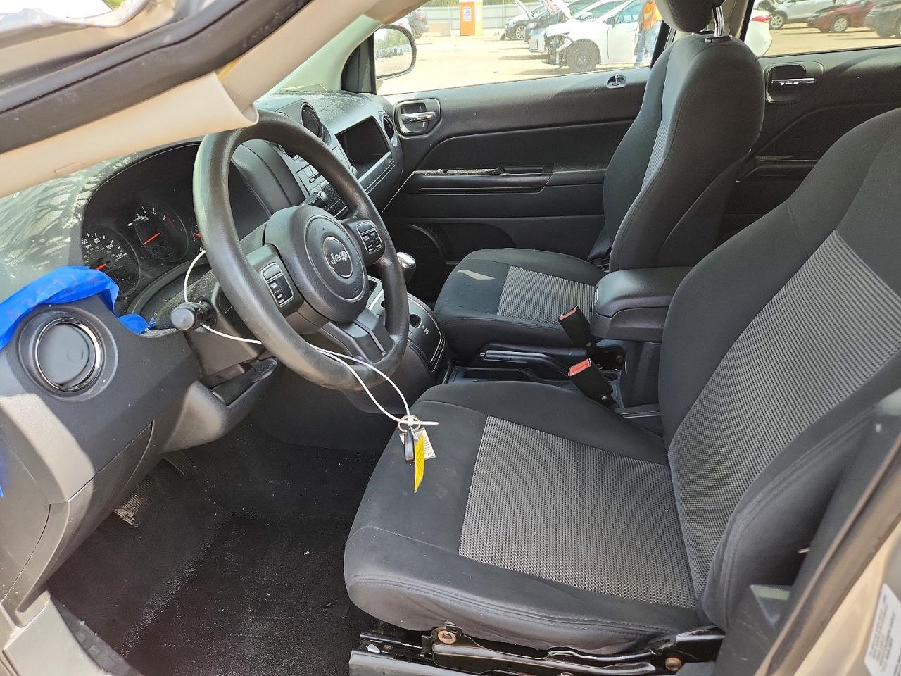 2011 Jeep Compass Sport Silver vin: 1J4NT1FA3BD289142