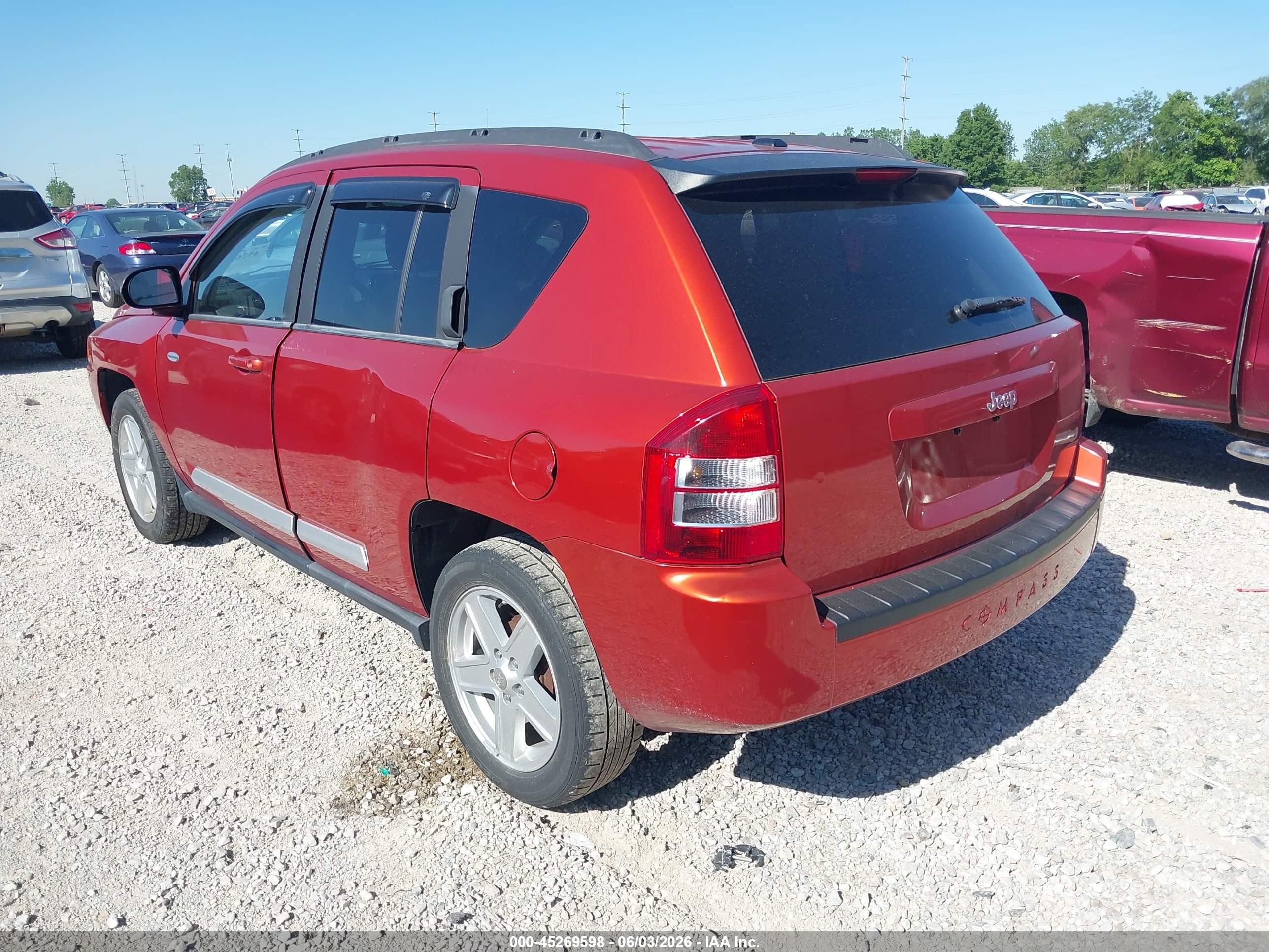 2010 Jeep Compass Latitude Оранжевый vin: 1J4NT1FA5AD625498
