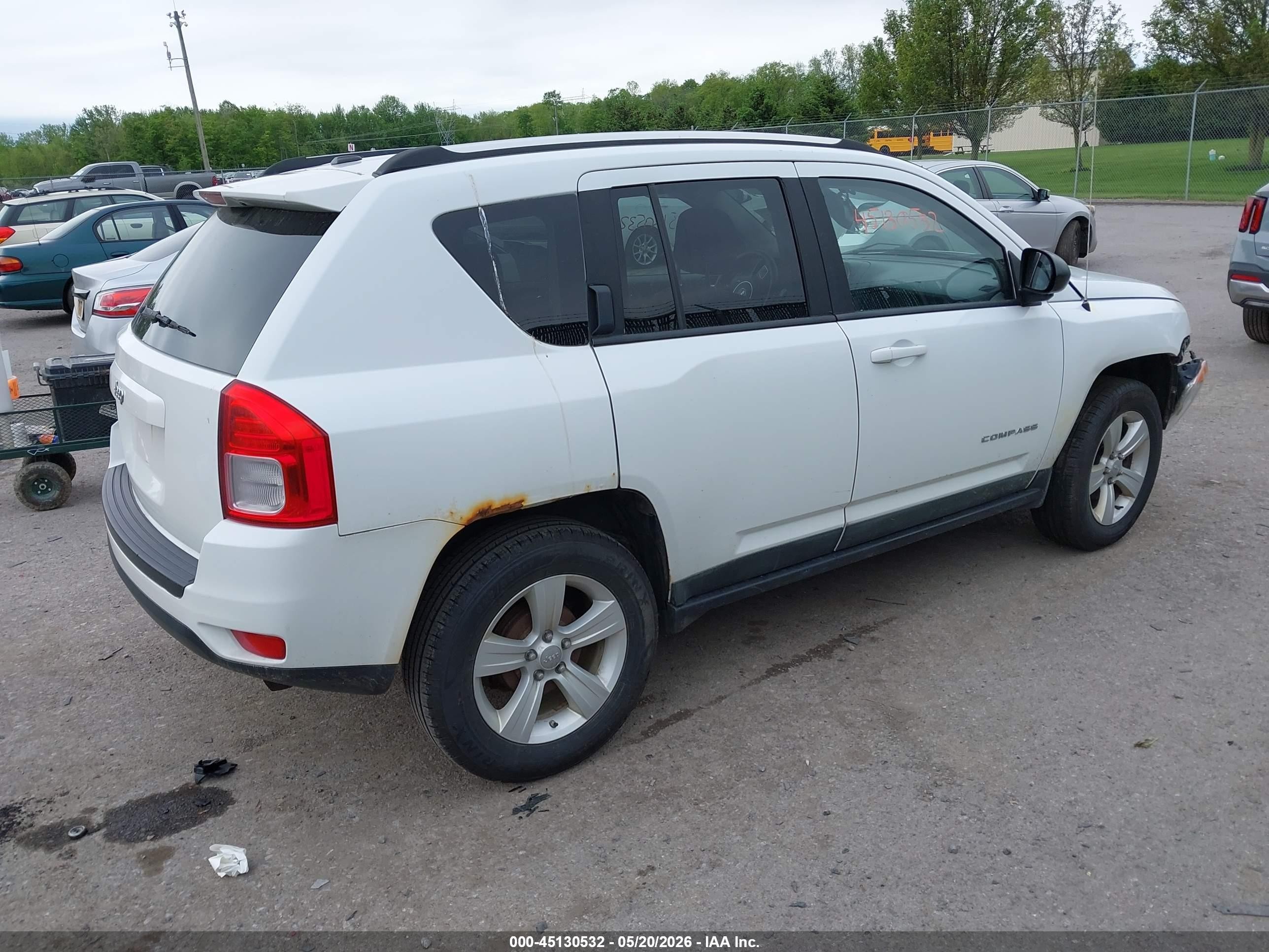 2011 Jeep Compass White vin: 1J4NT1FA6BD267345