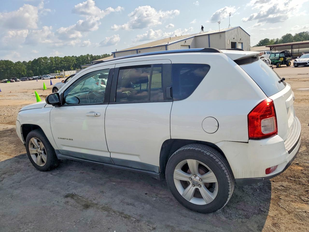 2011 Jeep Compass Sport White vin: 1J4NT1FA7BD290620