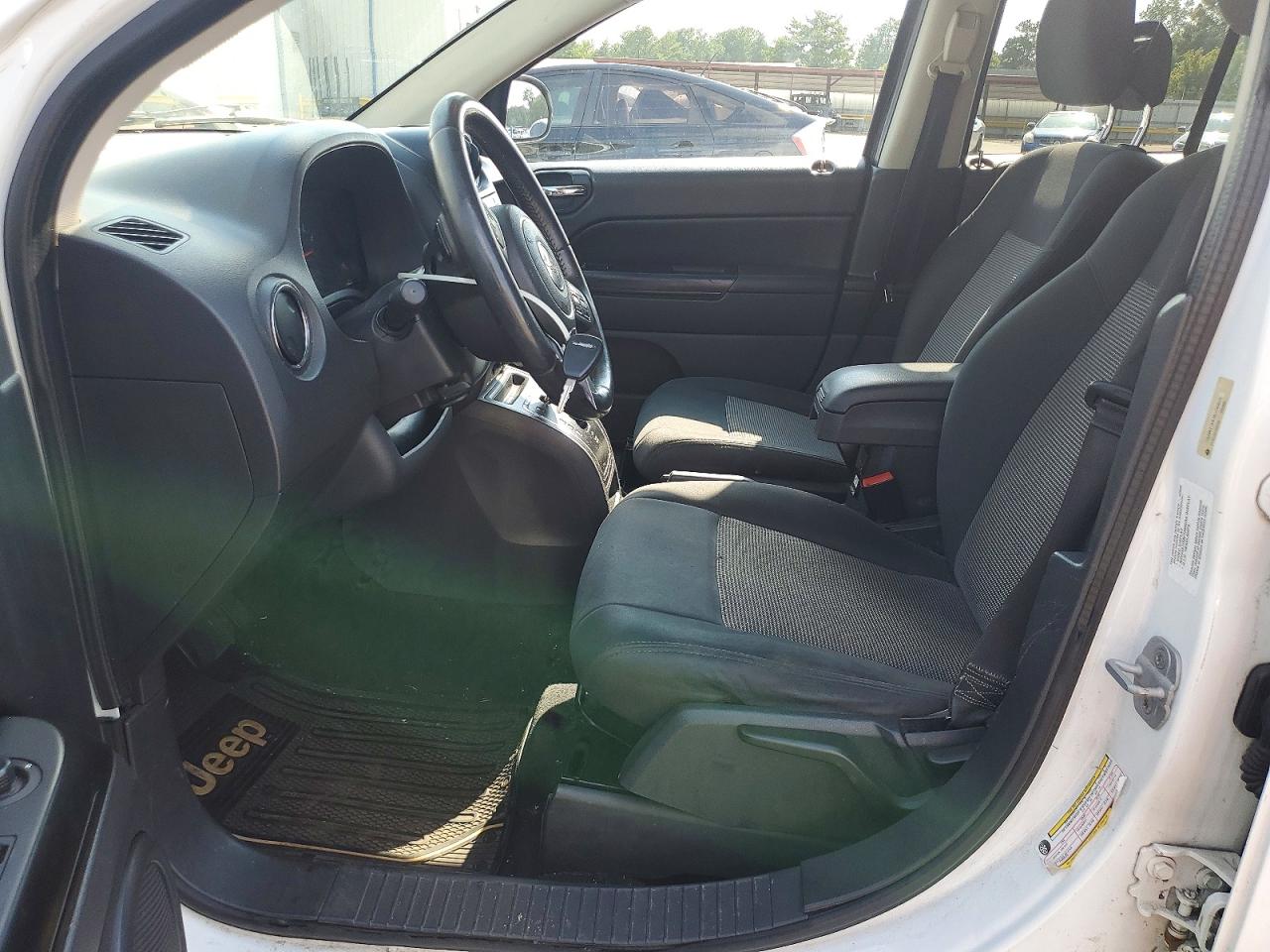 2011 Jeep Compass Sport White vin: 1J4NT1FA7BD290620