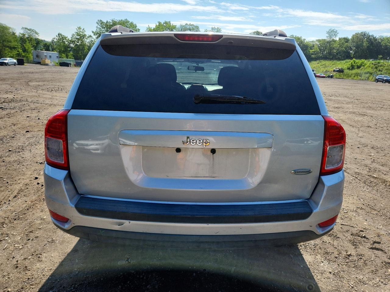 2011 Jeep Compass Sport Gray vin: 1J4NT1FB1BD162124