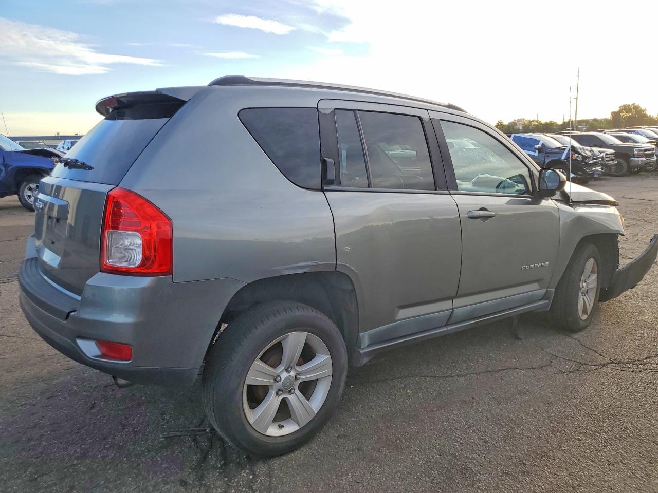 2011 Jeep Compass Sport Gray vin: 1J4NT1FB2BD260711