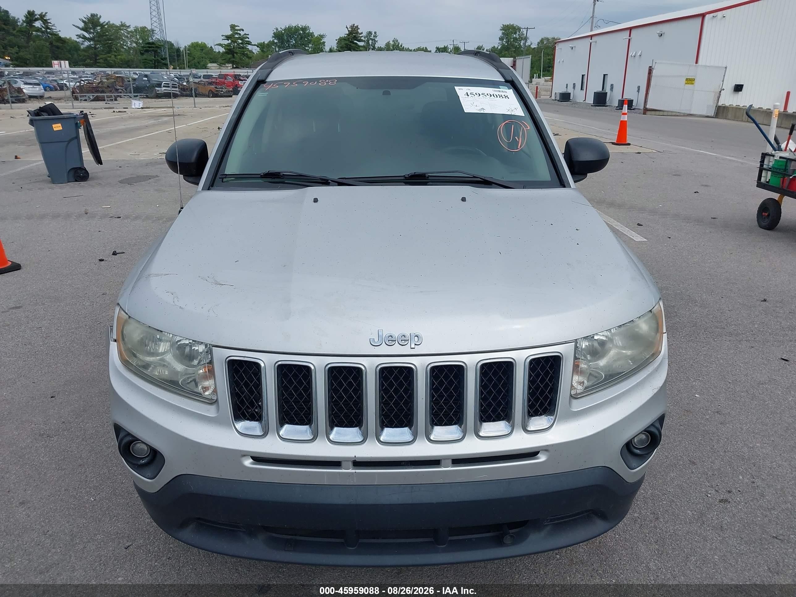 2011 Jeep Compass   Gray vin: 1J4NT1FB3BD170838