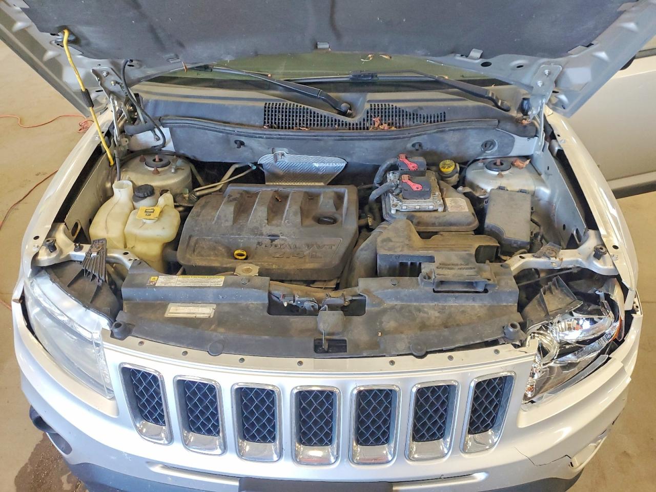 2011 Jeep Compass Sport Silver vin: 1J4NT1FB3BD175568