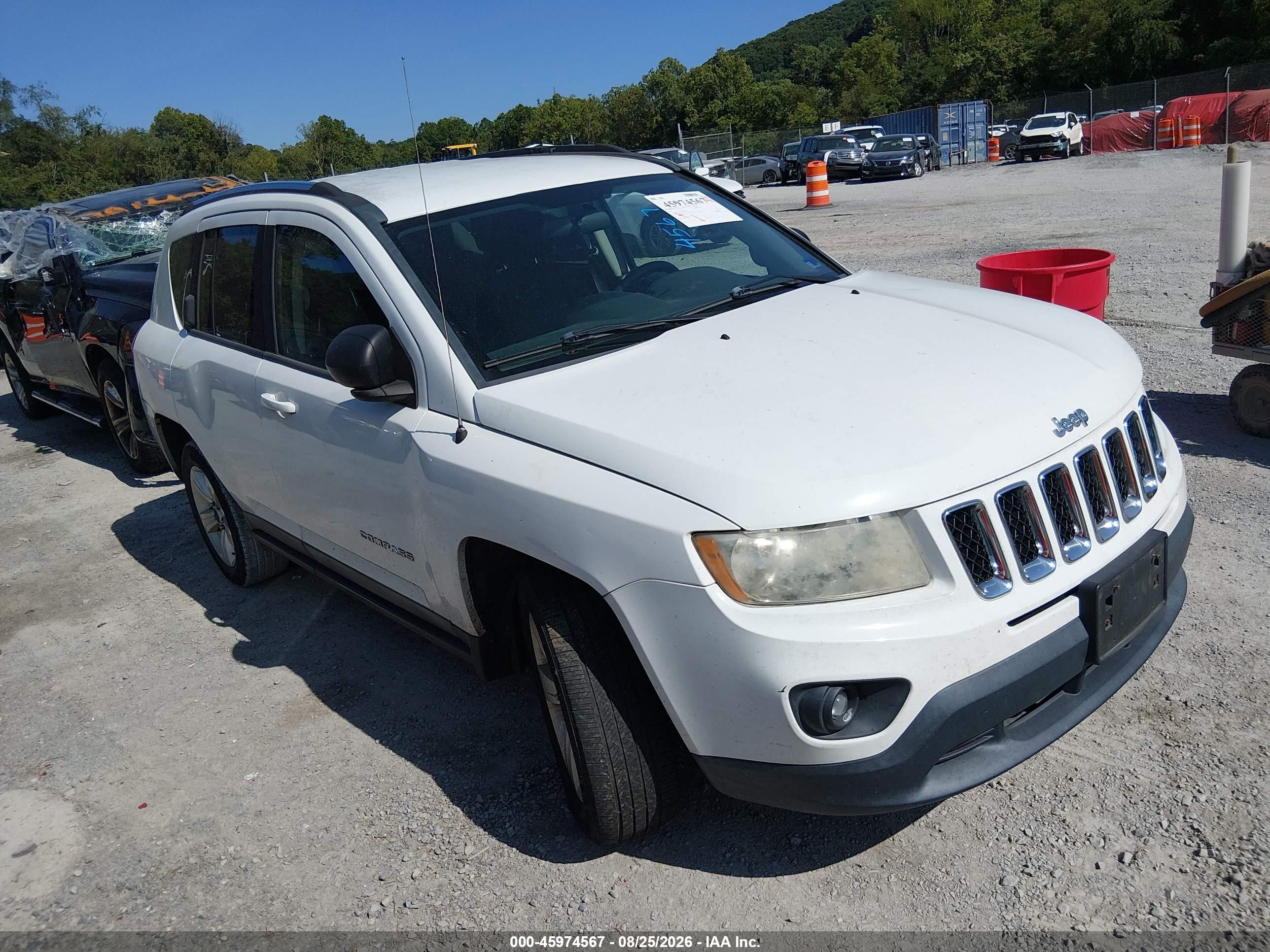 2011 Jeep Compass   White vin: 1J4NT1FB6BD137963