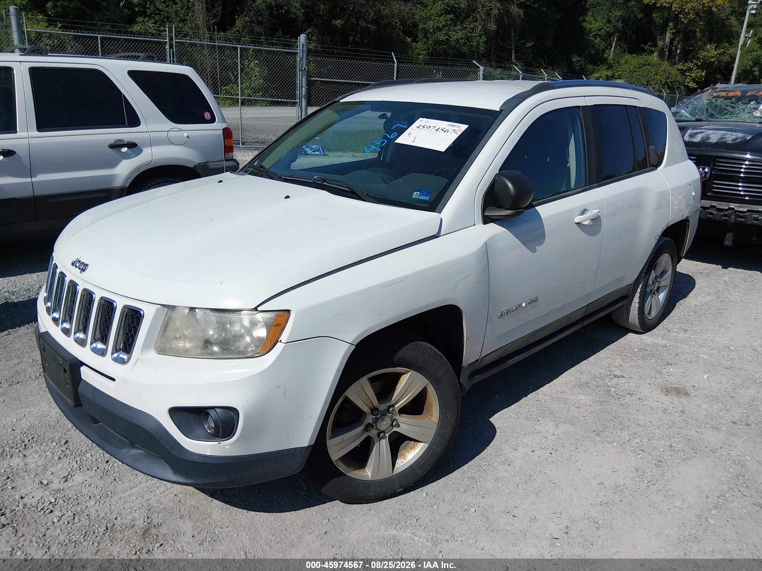 2011 Jeep Compass   White vin: 1J4NT1FB6BD137963