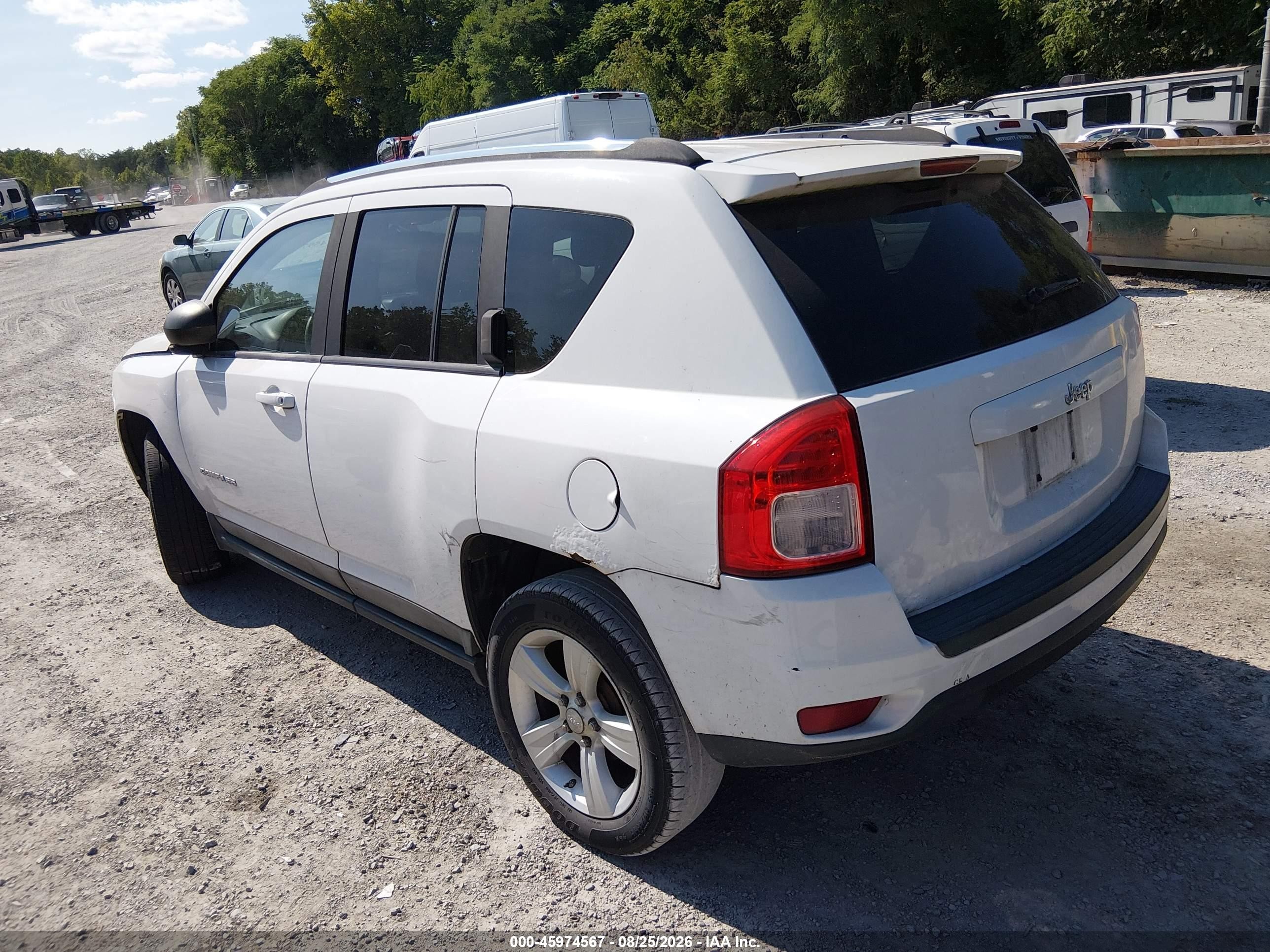 2011 Jeep Compass   White vin: 1J4NT1FB6BD137963