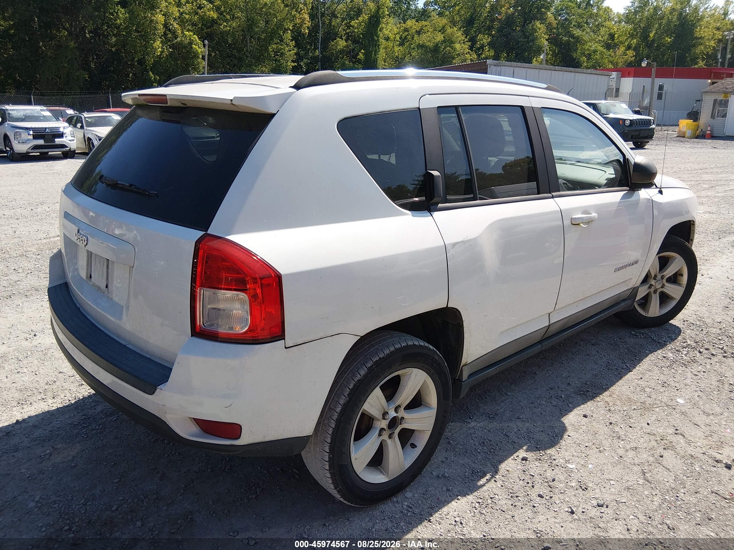 2011 Jeep Compass   White vin: 1J4NT1FB6BD137963