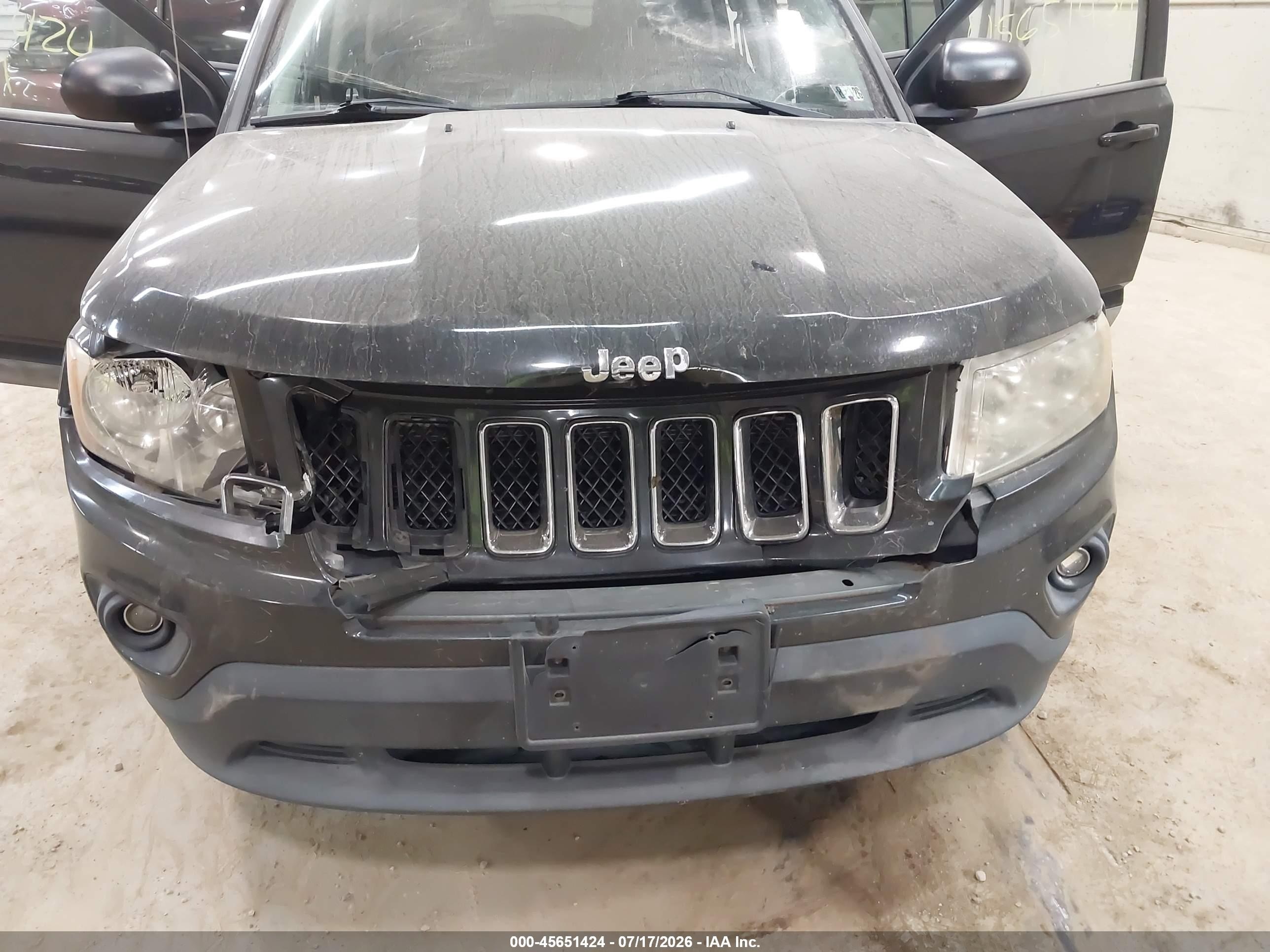 2011 Jeep Compass   Black vin: 1J4NT1FB6BD189920
