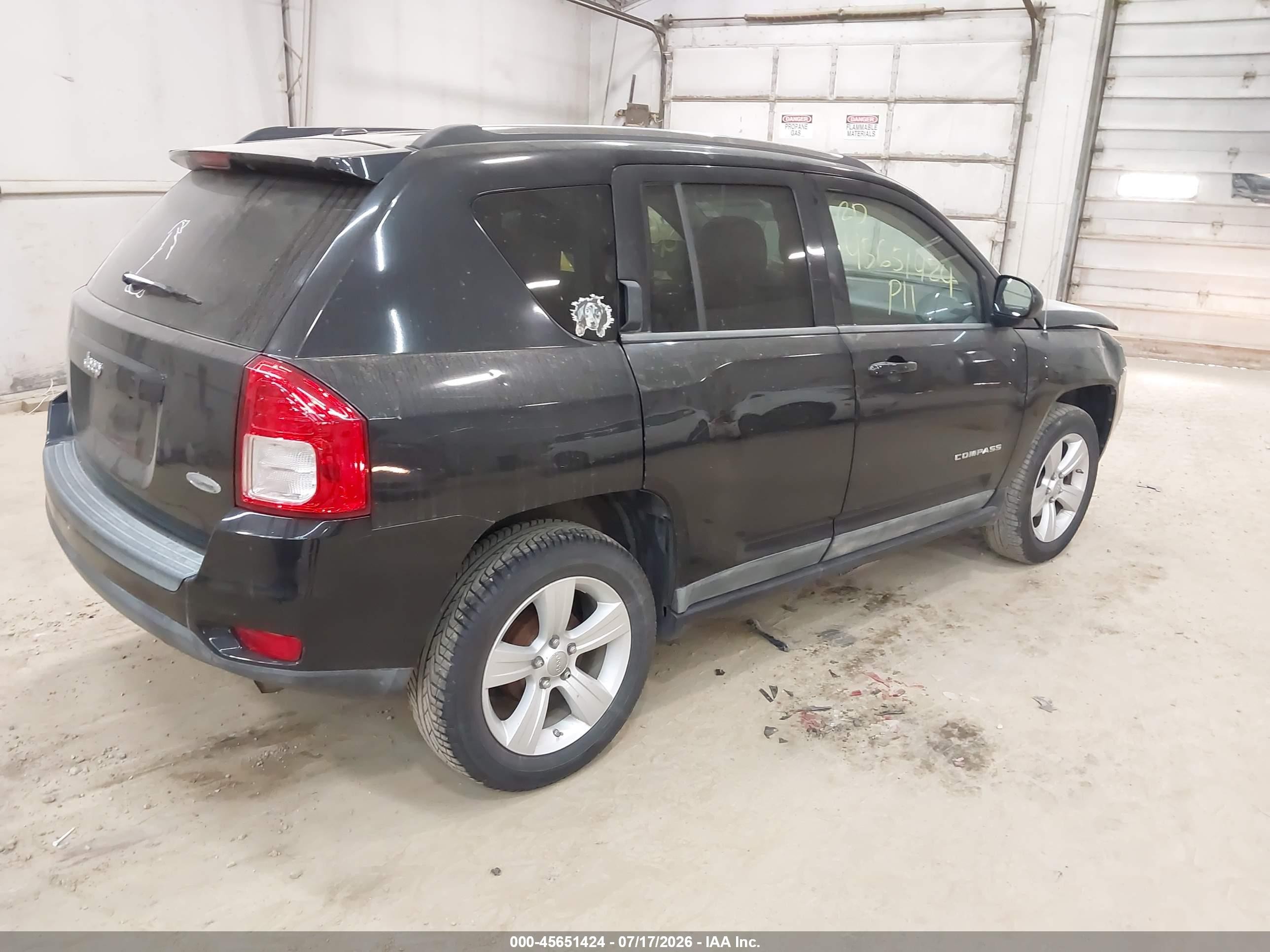 2011 Jeep Compass   Black vin: 1J4NT1FB6BD189920