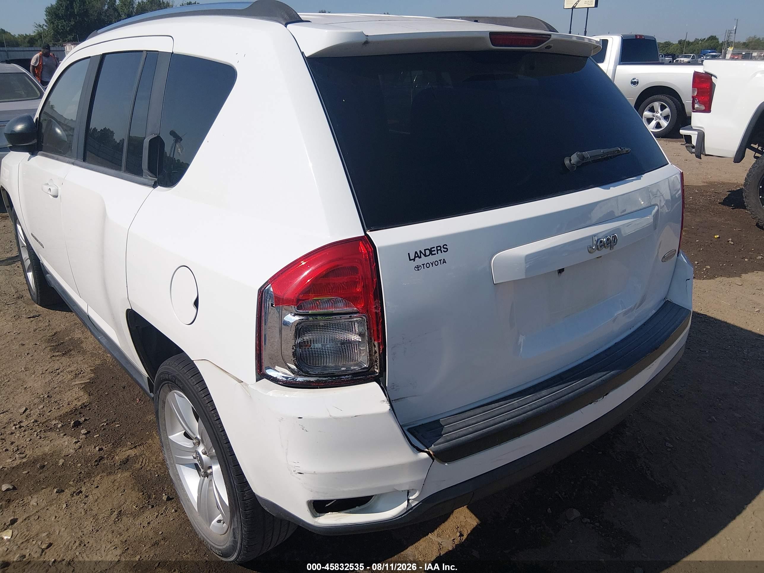 2011 Jeep Compass   White vin: 1J4NT1FB6BD241109