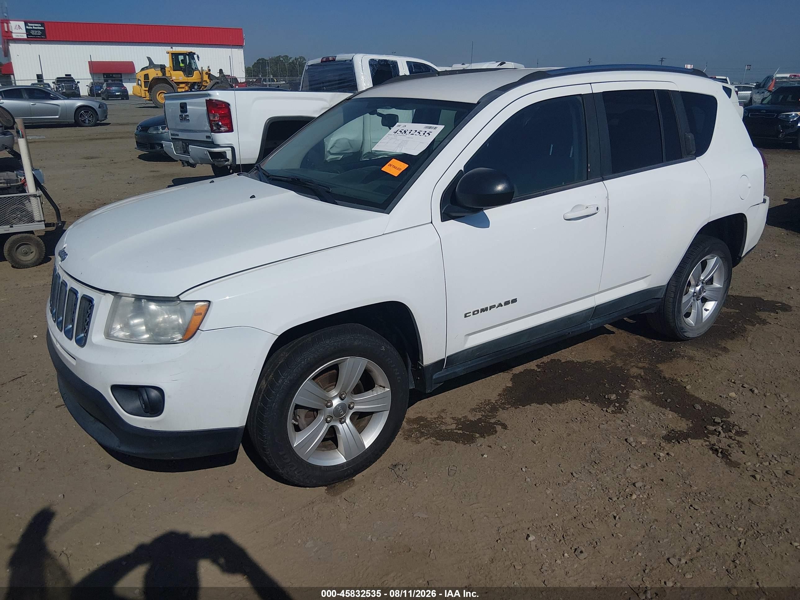 2011 Jeep Compass   White vin: 1J4NT1FB6BD241109