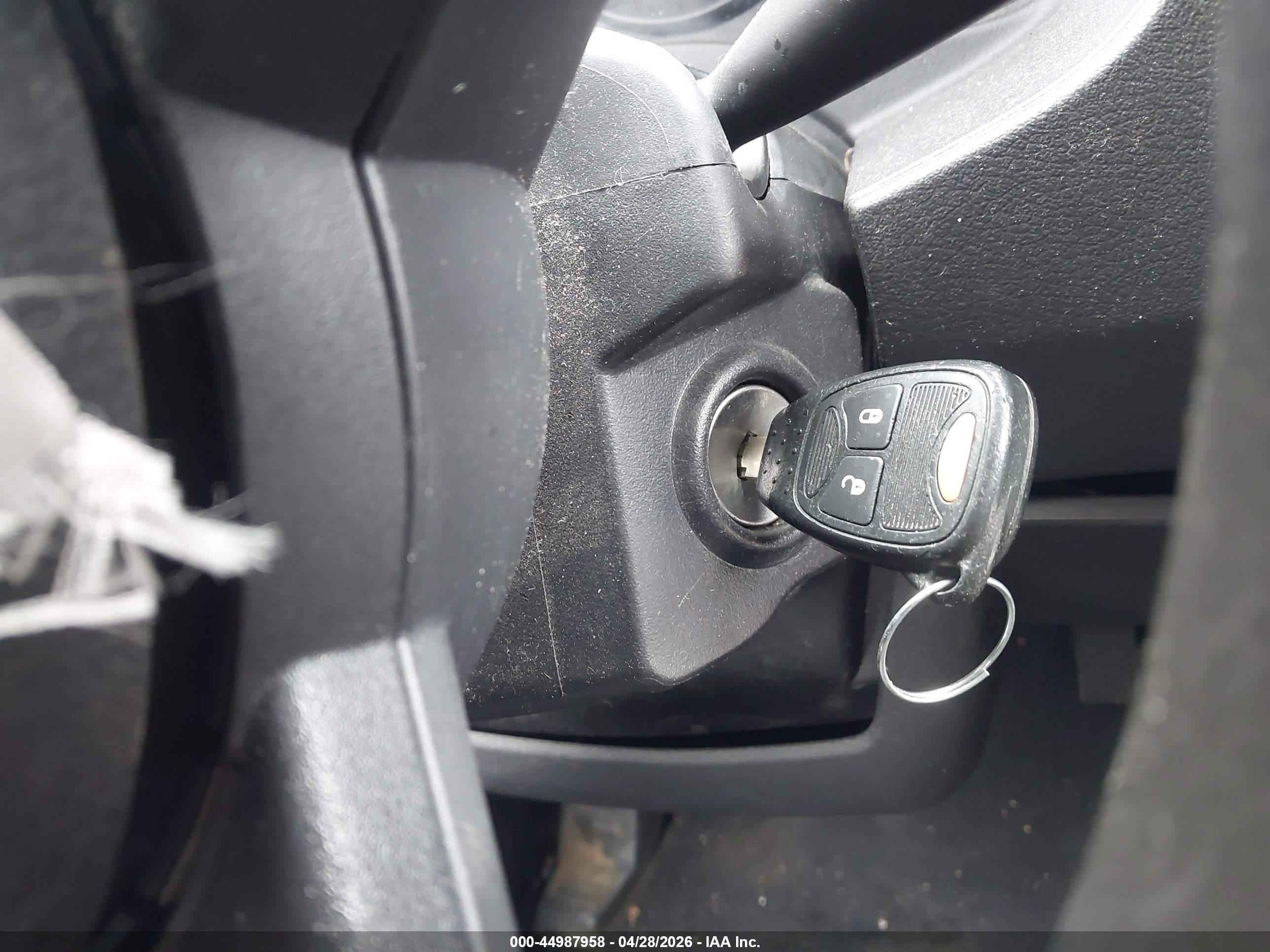 2011 Jeep Compass   Silver vin: 1J4NT1FB7BD150530