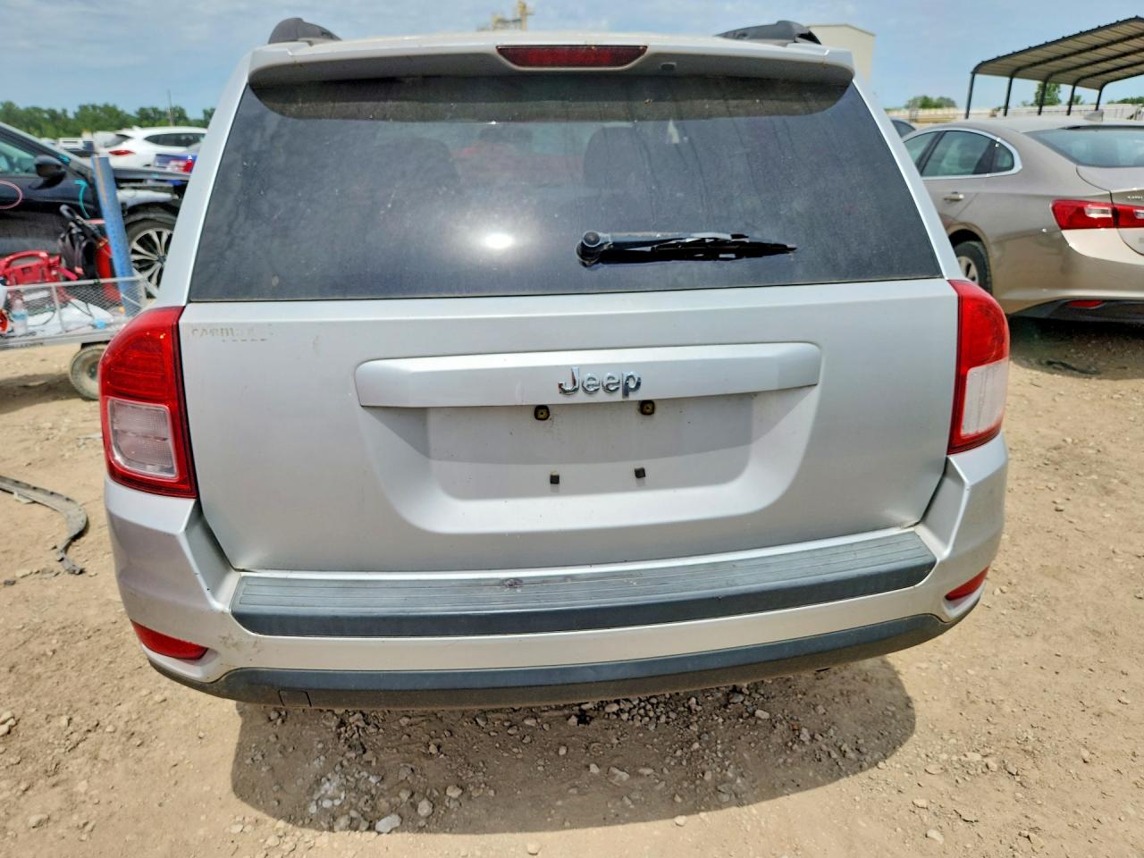 2011 Jeep Compass Sport Silver vin: 1J4NT1FB8BD221394