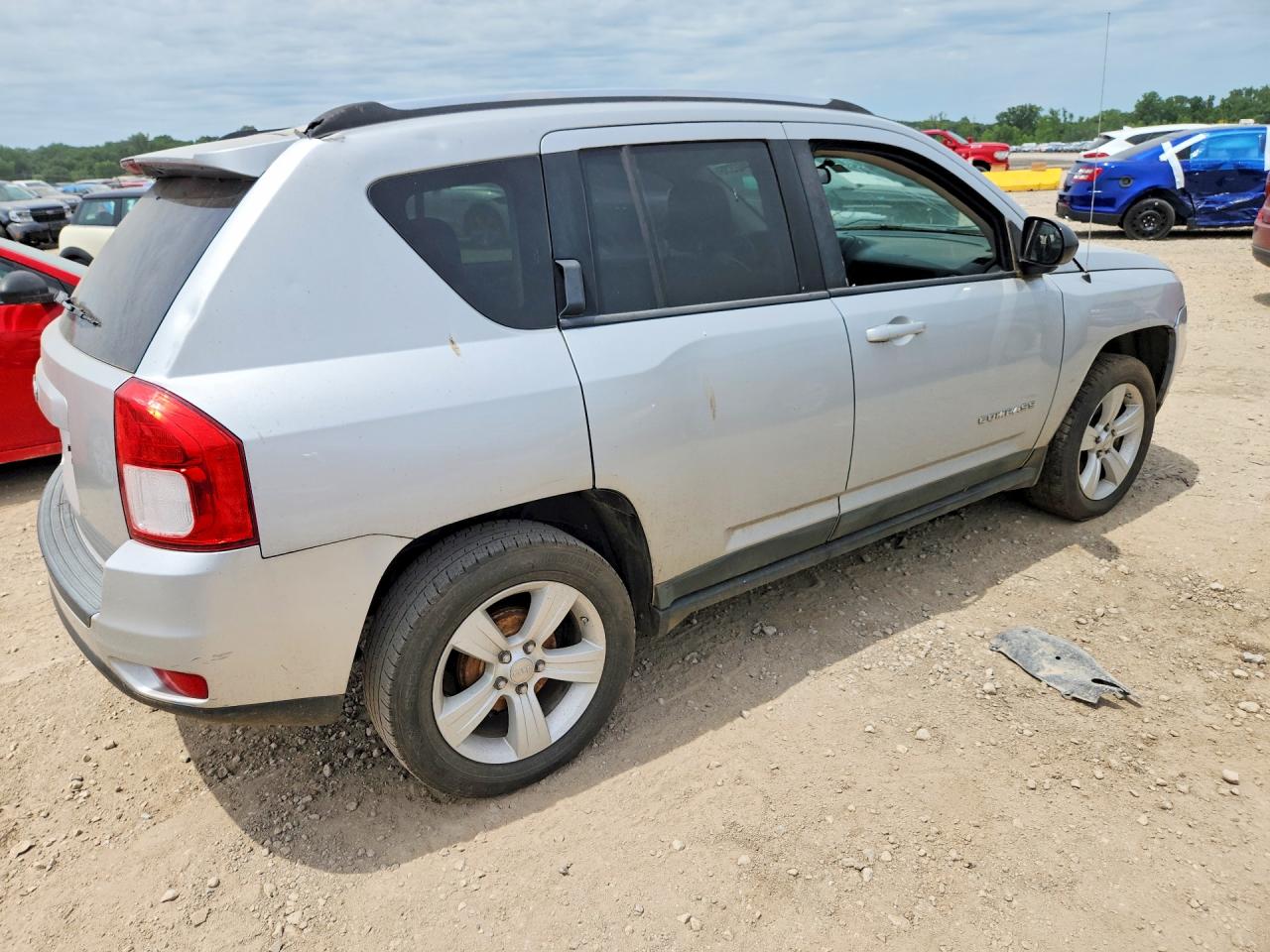 2011 Jeep Compass Sport Silver vin: 1J4NT1FB8BD221394