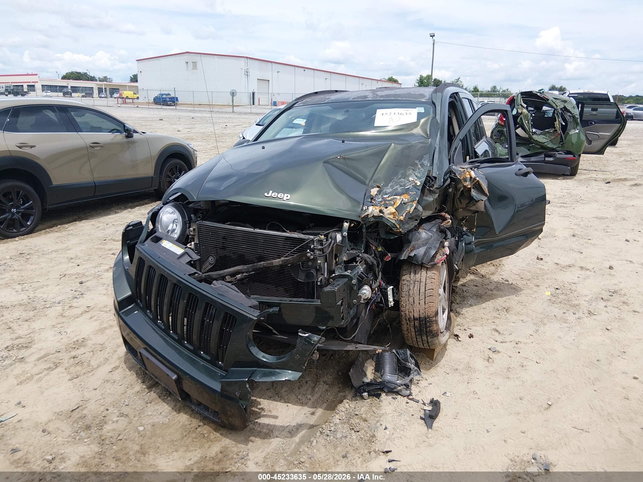 2010 Jeep Compass Sport Green vin: 1J4NT1FBXAD676858
