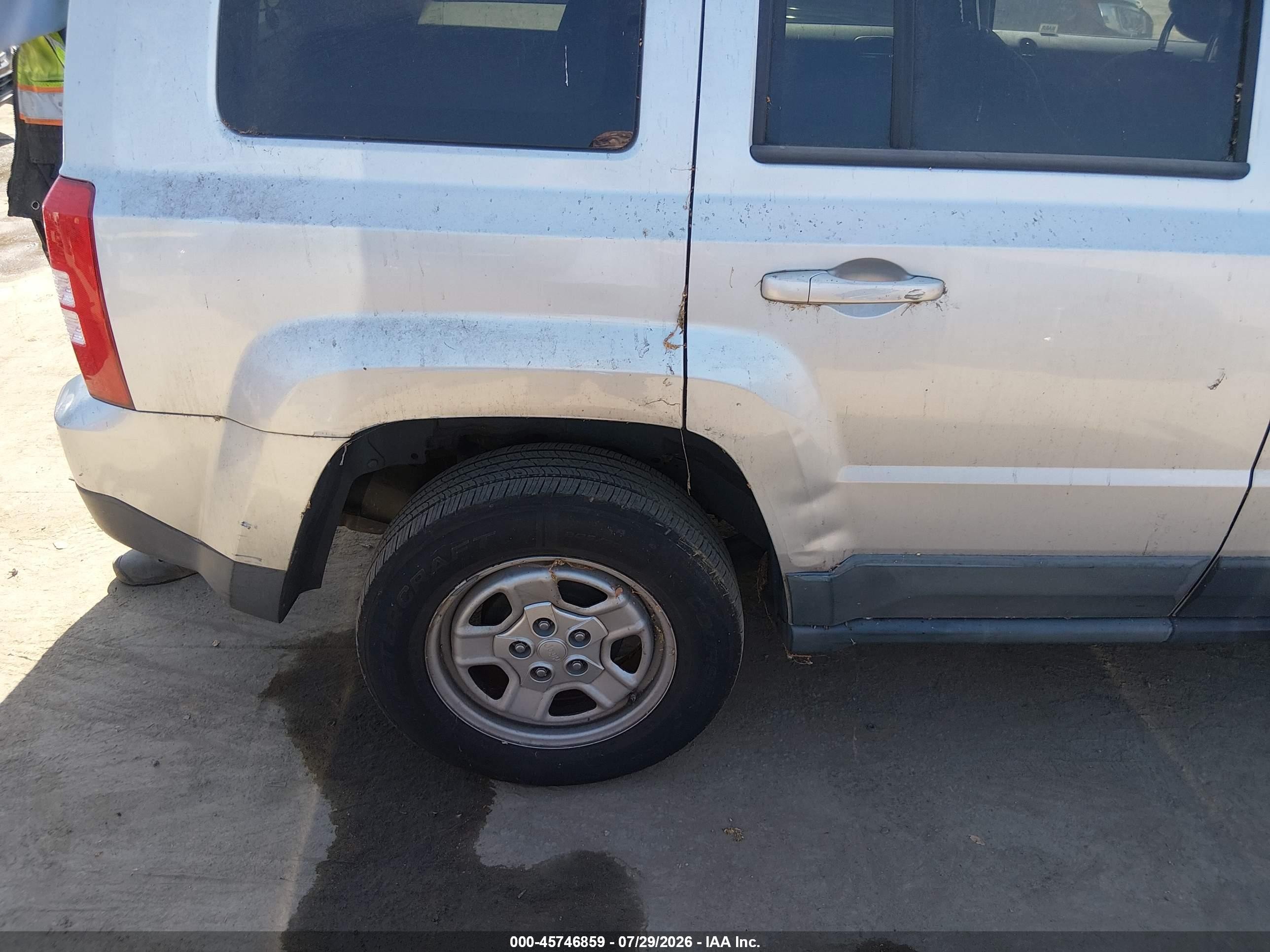 2011 Jeep Patriot Sport Silver vin: 1J4NT1GA0BD235747