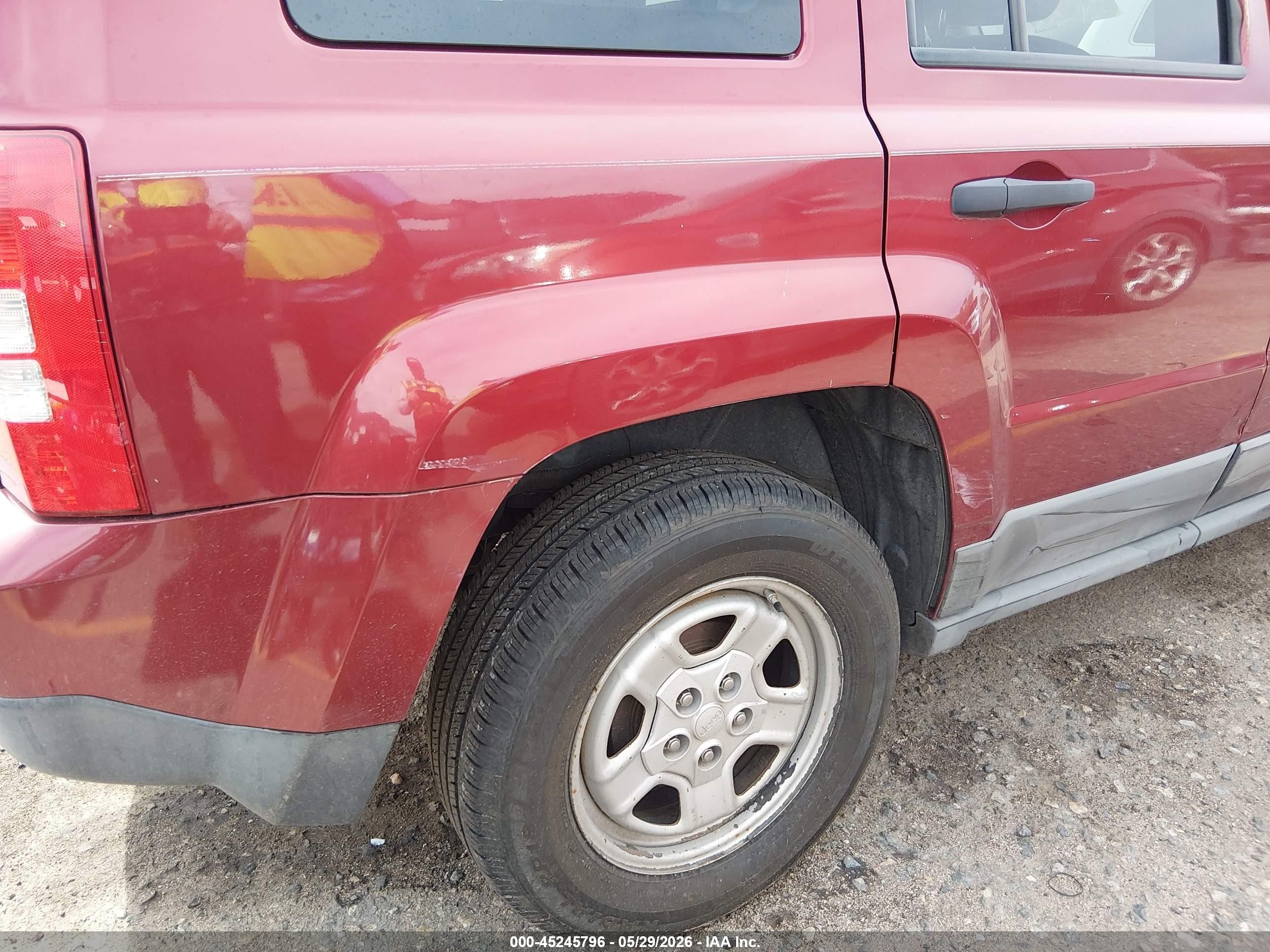 2011 Jeep Patriot Sport Red vin: 1J4NT1GA1BD112703