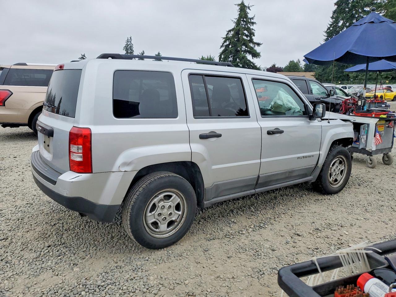 2011 Jeep Patriot Sport Silver vin: 1J4NT1GA3BD115750