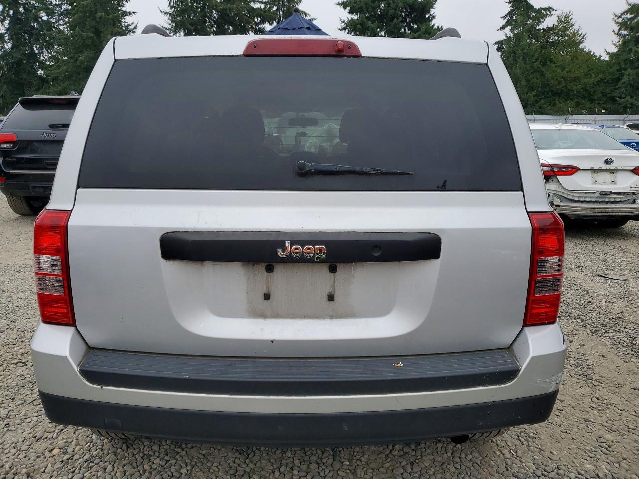 2011 Jeep Patriot Sport Silver vin: 1J4NT1GA3BD115750